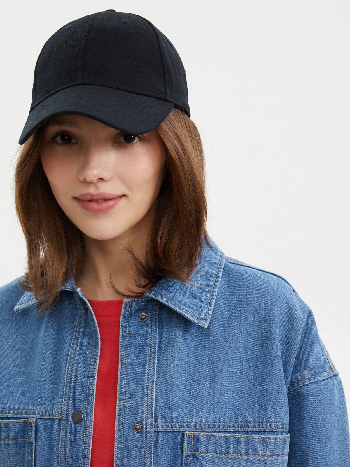 Бейсболка из хлопка с полукруглым козырьком