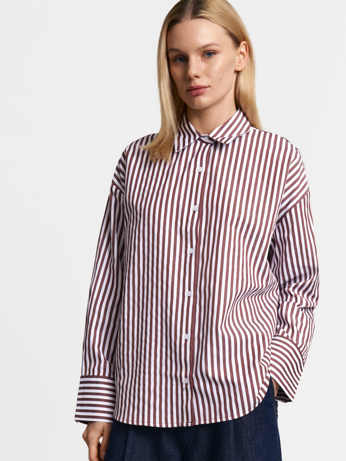 Рубашка оверсайз силуэта с узором в полоску