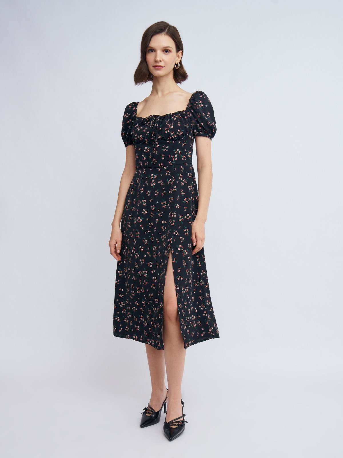 Платье миди с разрезом и цветочным принтом