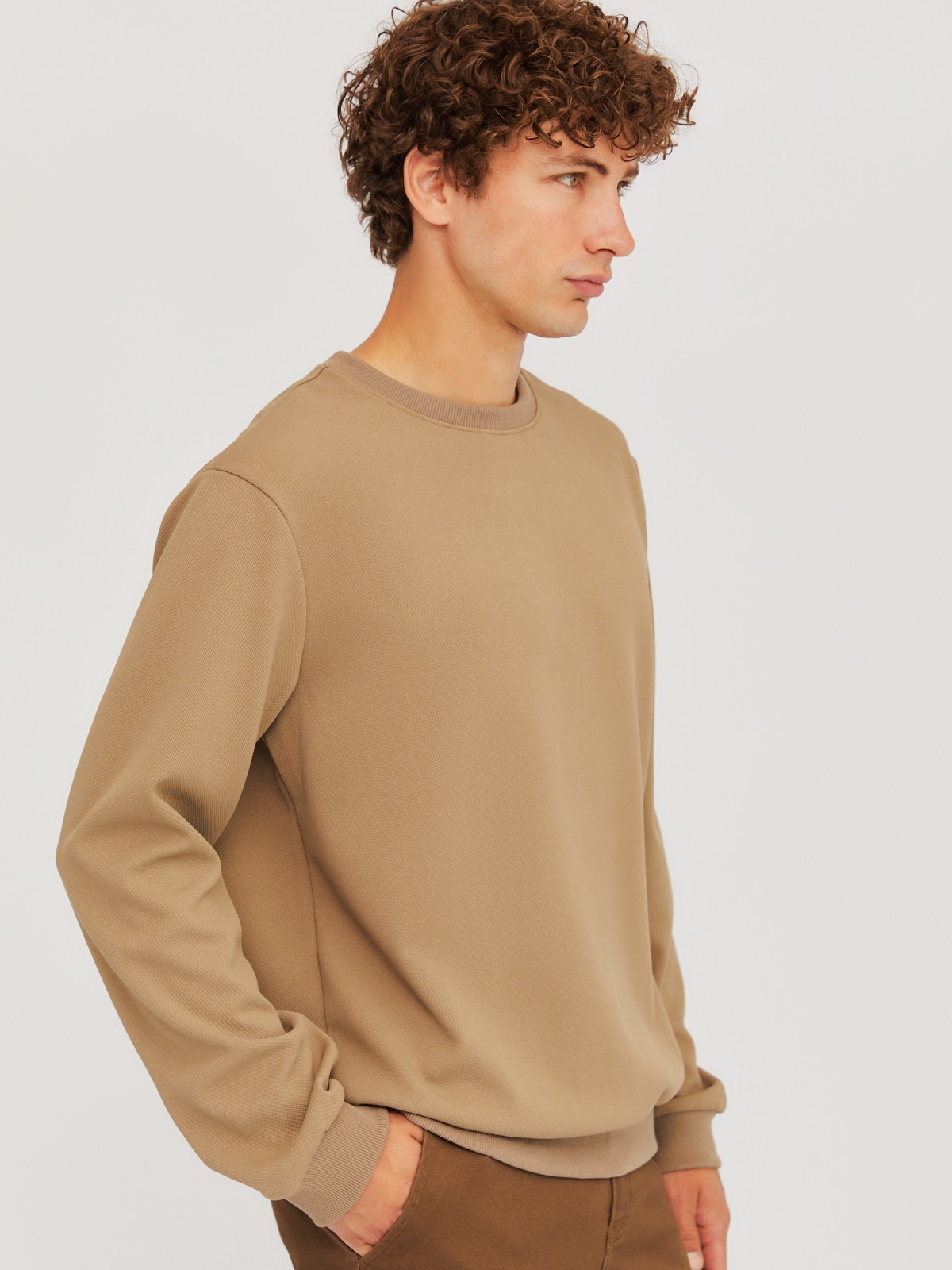 Трикотажный свитшот прямого кроя с длинным рукавом