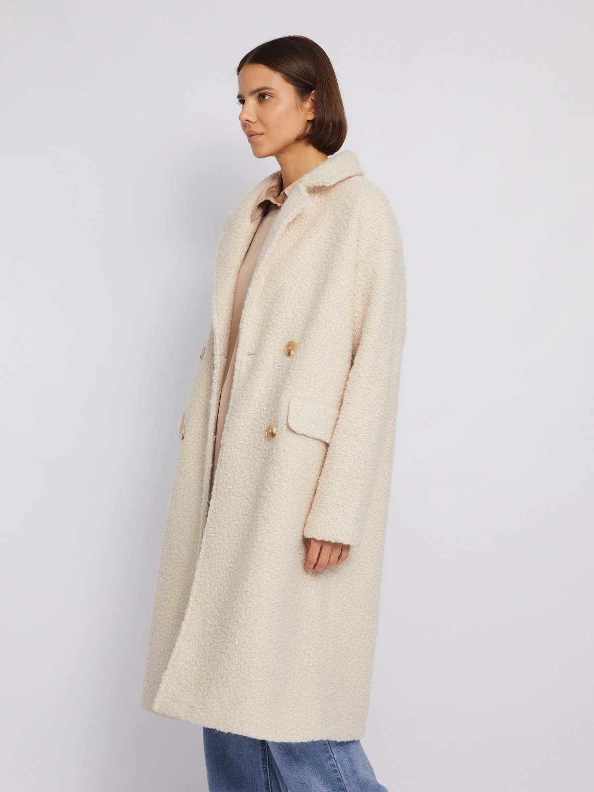 Пальто оверсайз из ткани букле без утеплителя на пуговицах