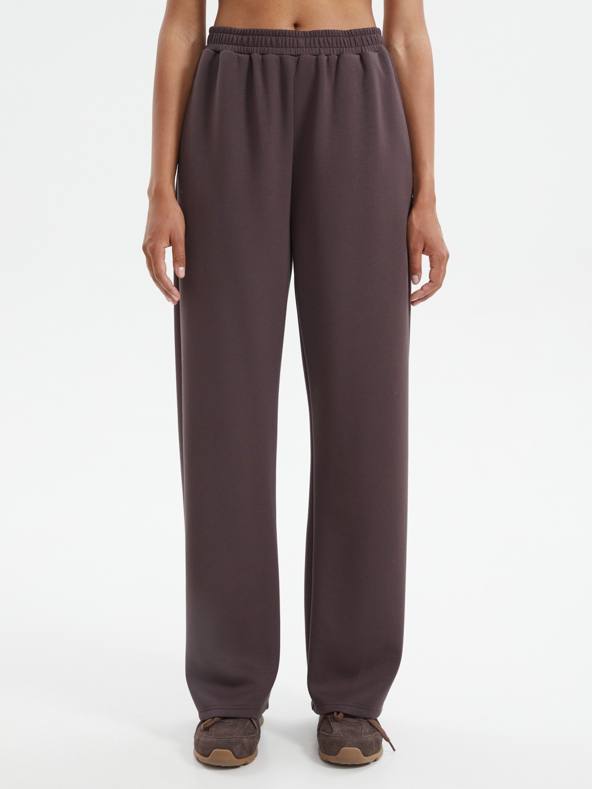 Трикотажные прямые брюки на резинке