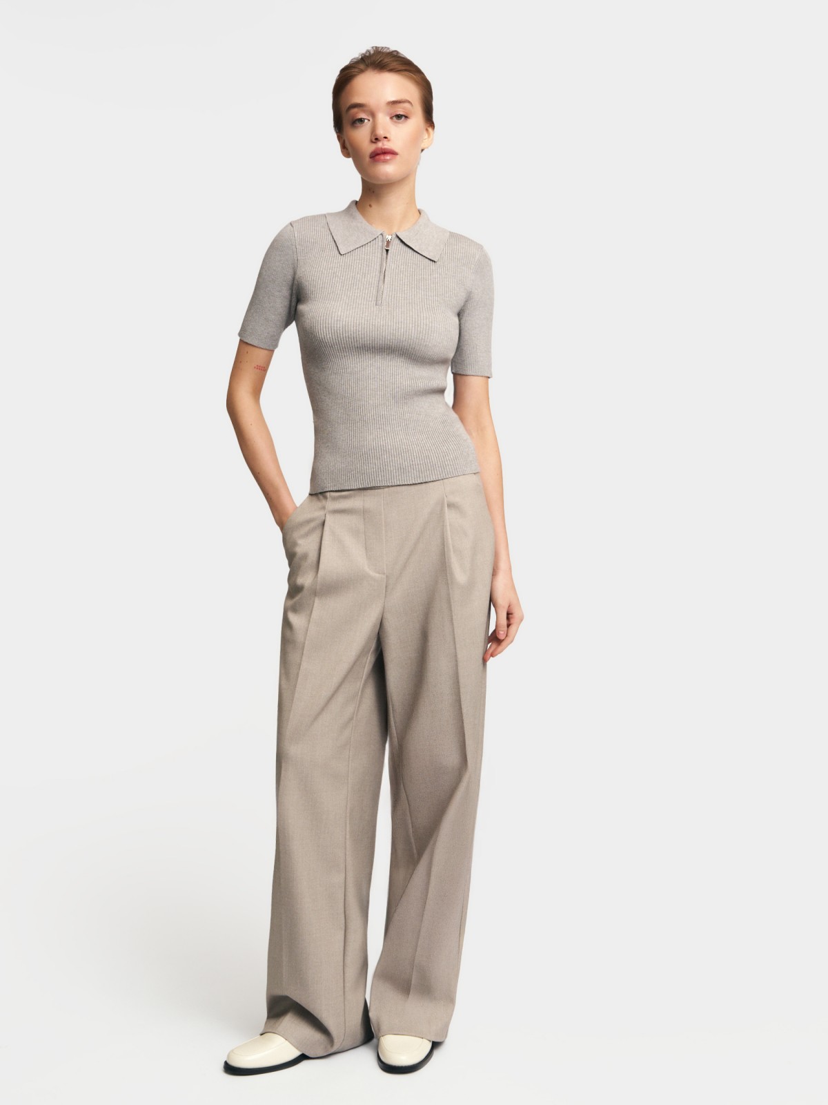 Брюки прямого силуэта с двойным поясом