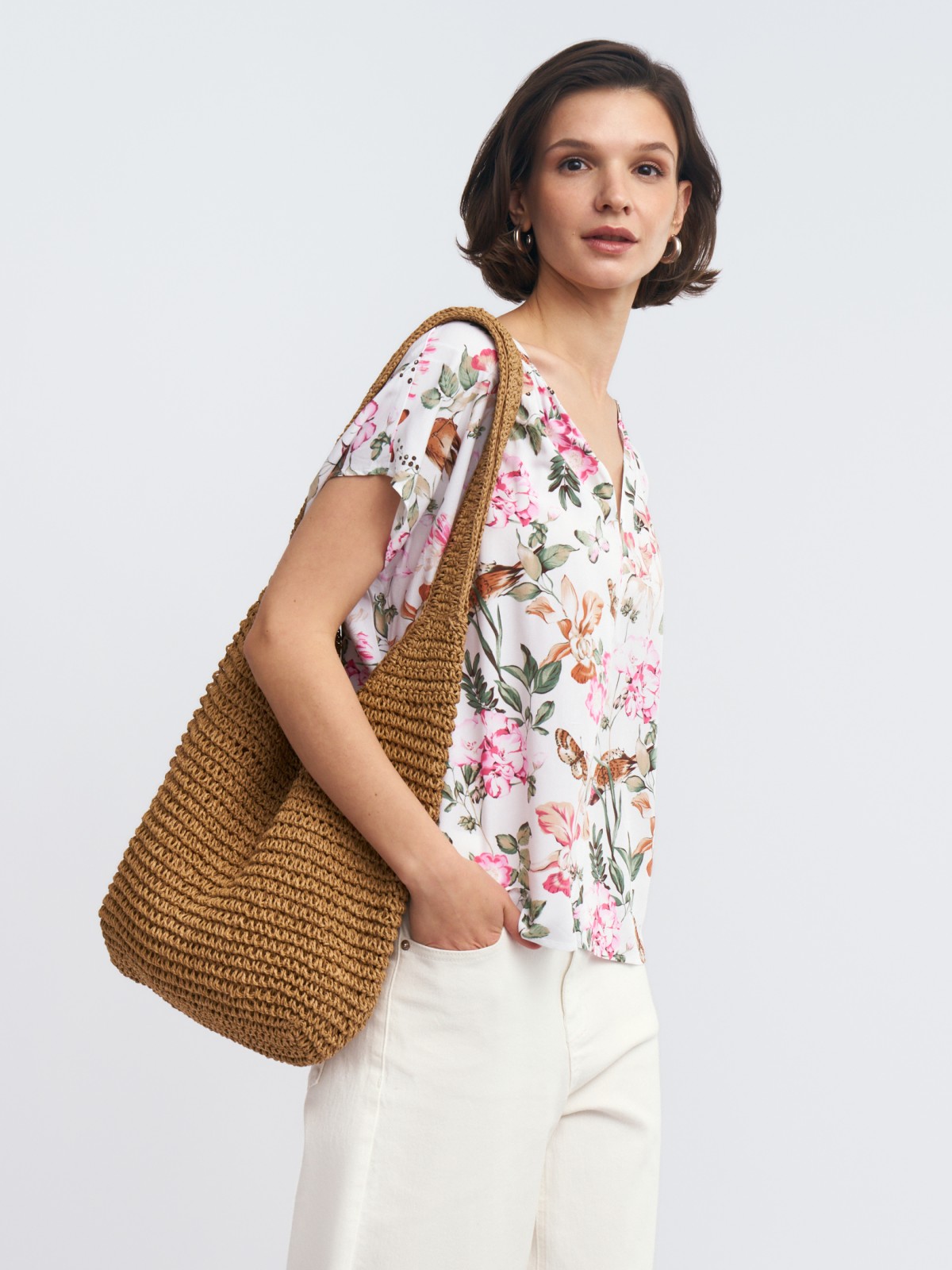 Блузка из вискозы с цветочным принтом