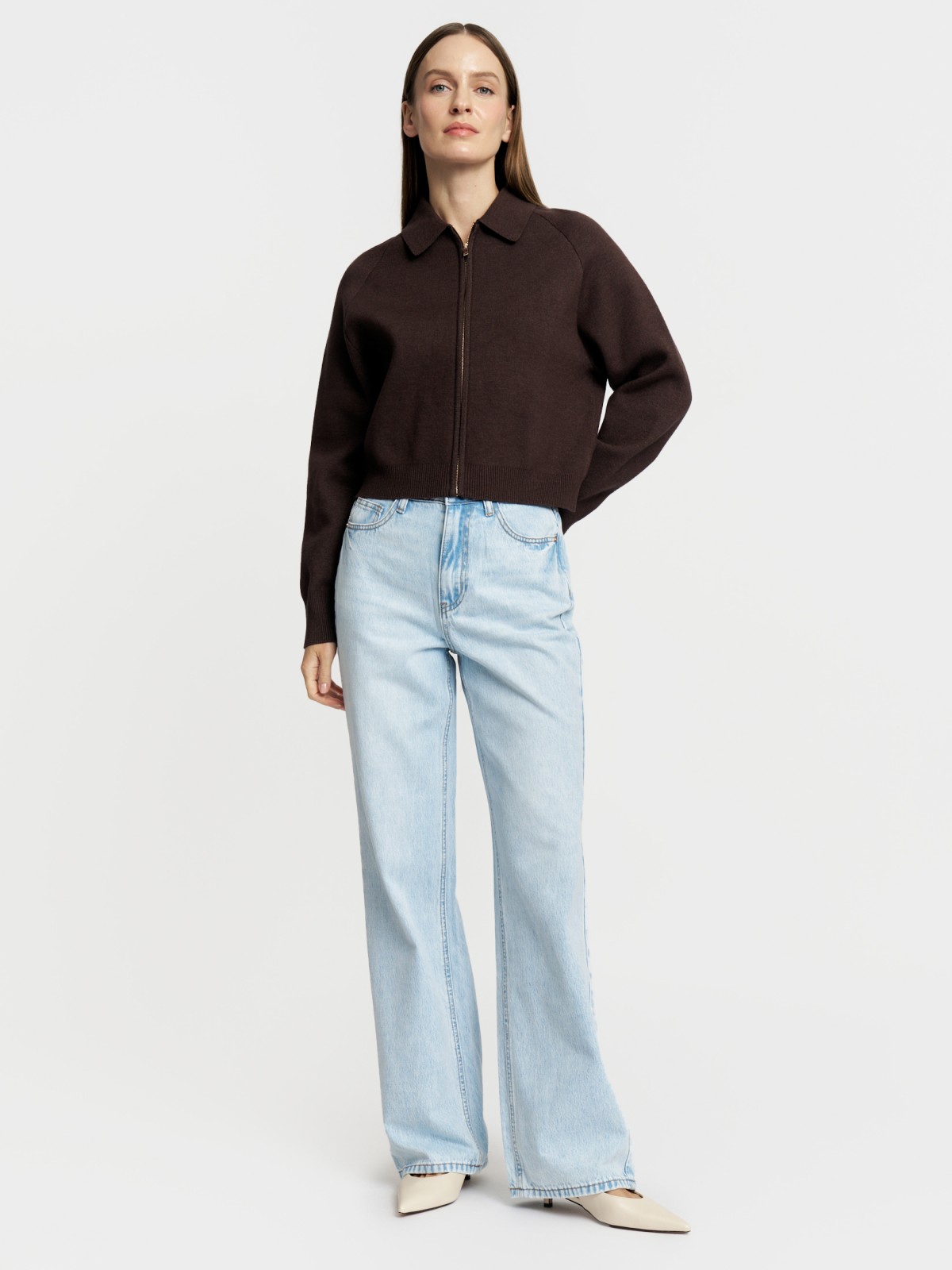 Джинсы прямого силуэта с высокой посадкой