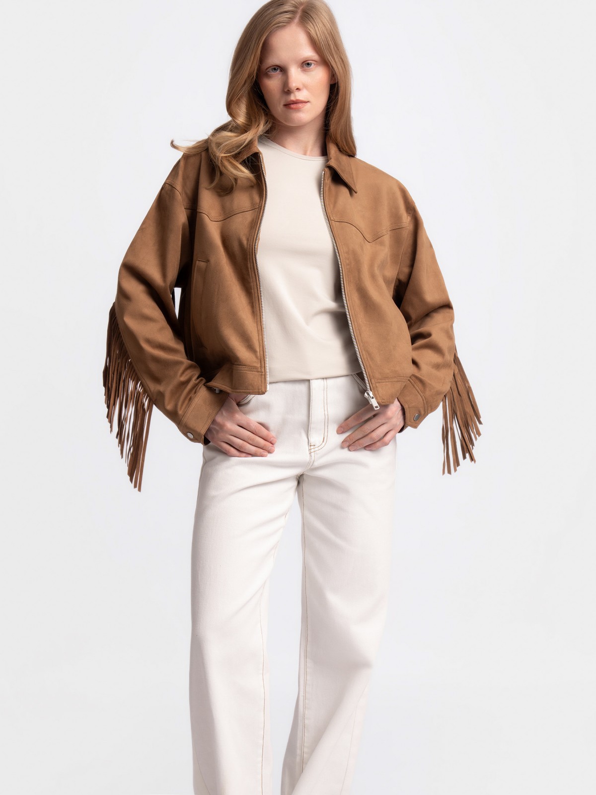 Куртка из экозамши с бахромой