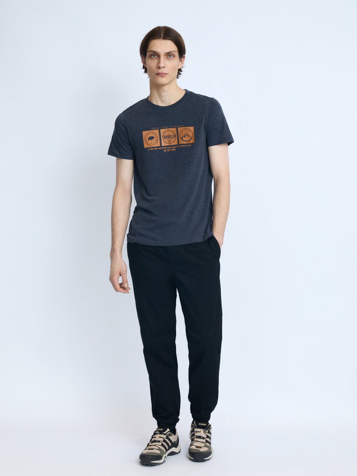 Футболка с коротким рукавом и принтом