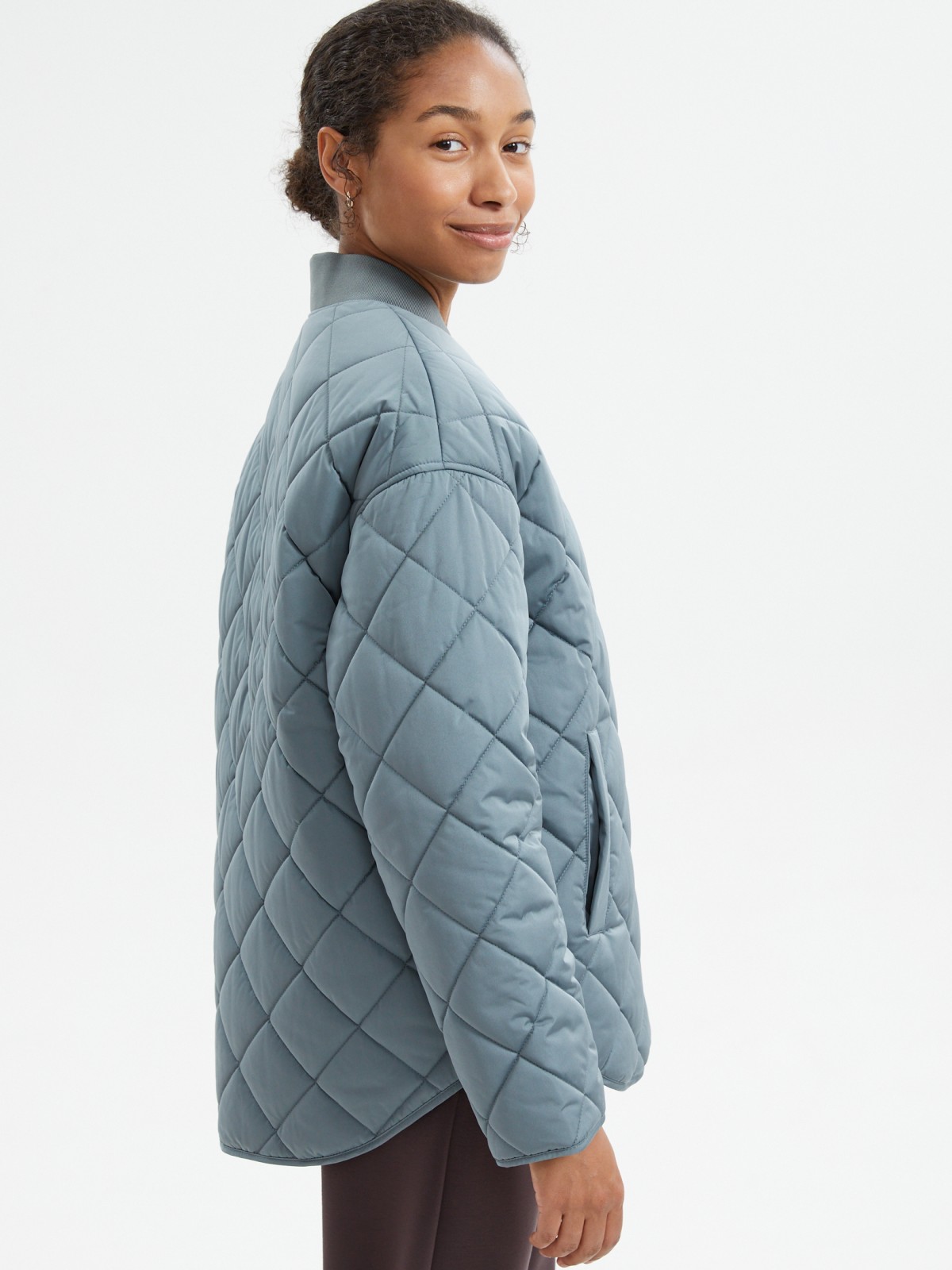 Утеплённая стёганая куртка на синтепоне