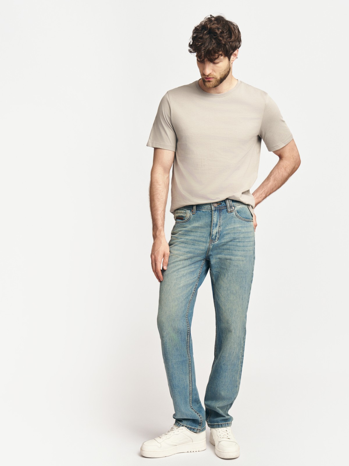 Джинсы фасона Regular