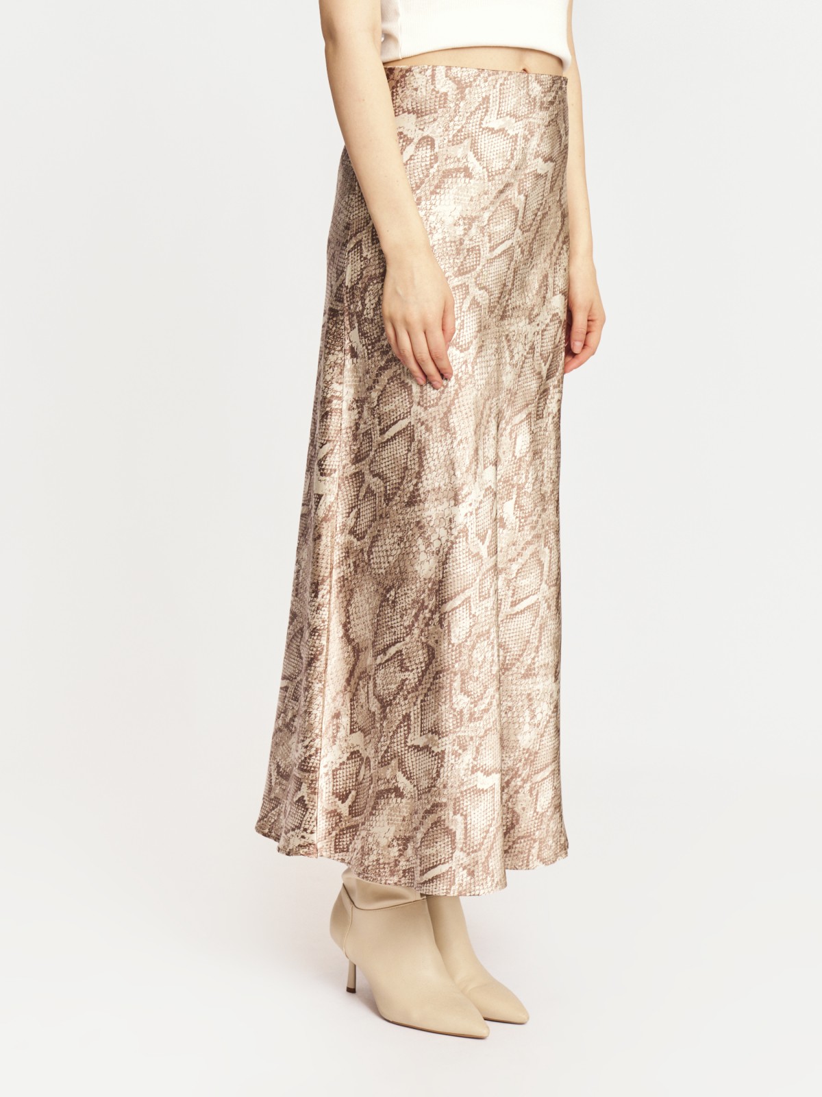 Атласная юбка миди на резинке с принтом