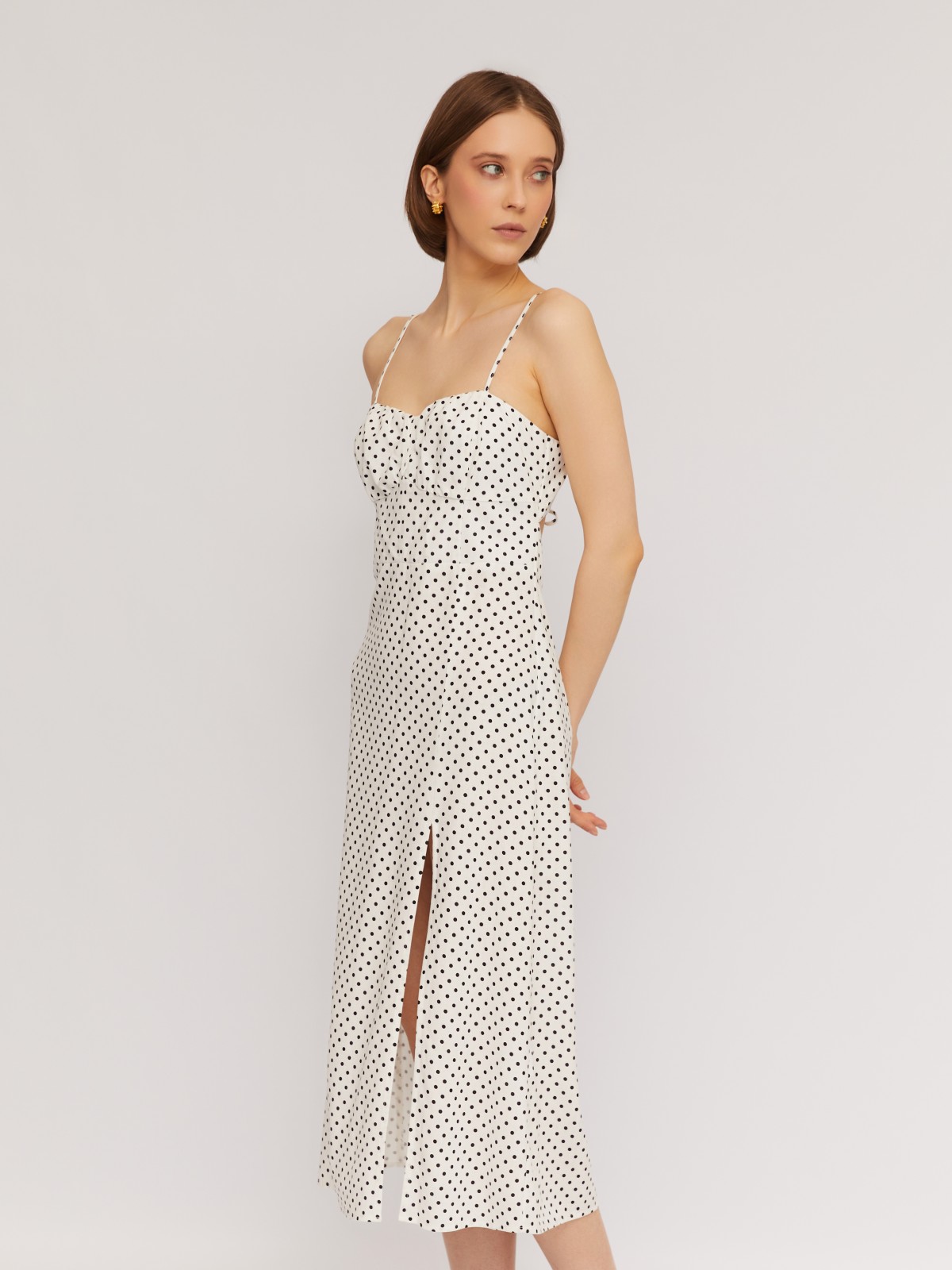 Льняное платье-комбинация с акцентной спинкой Льняное платье-комбинация с акцентной спинкой