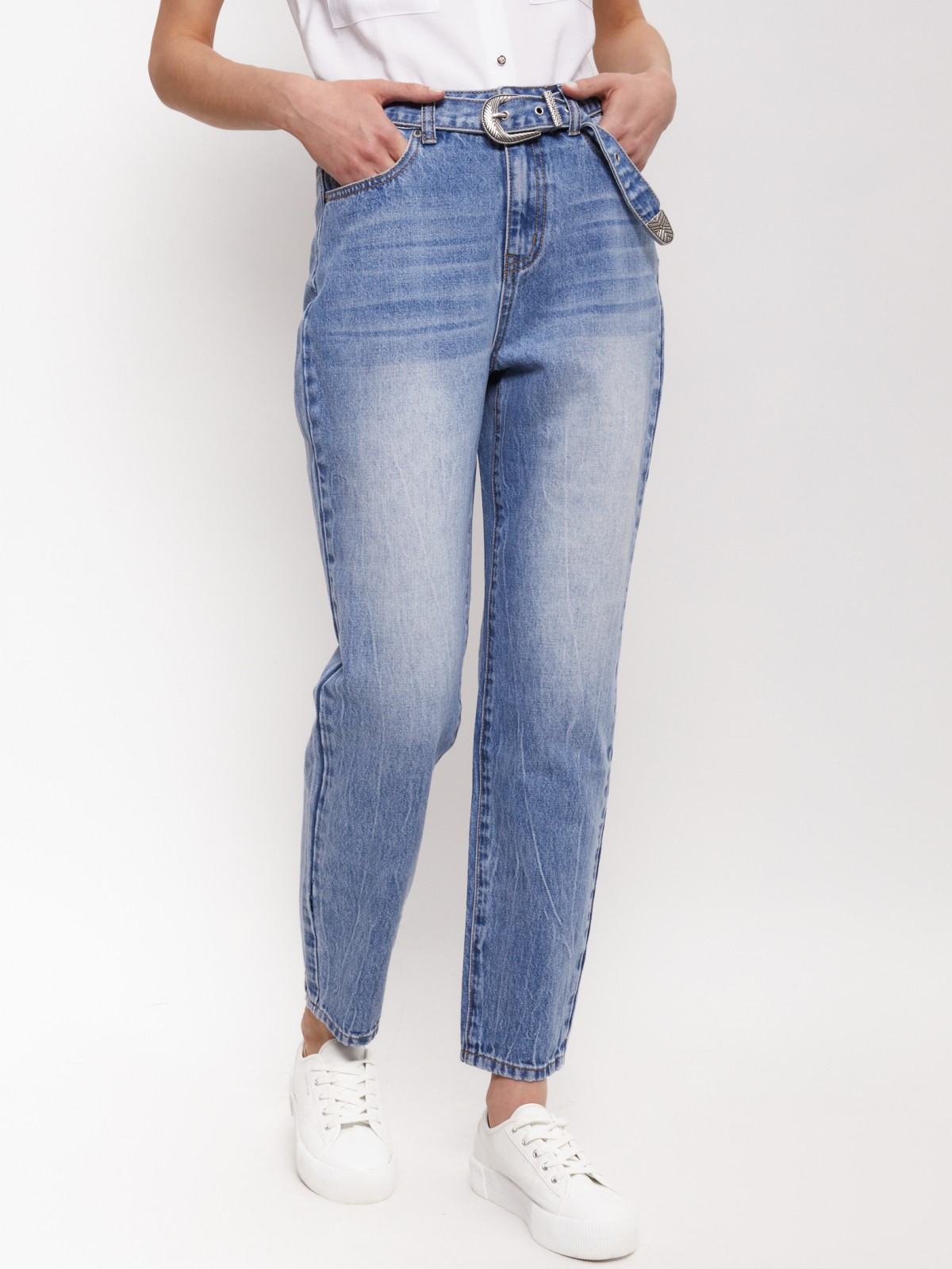 Джинсы силуэта Mom Fit
