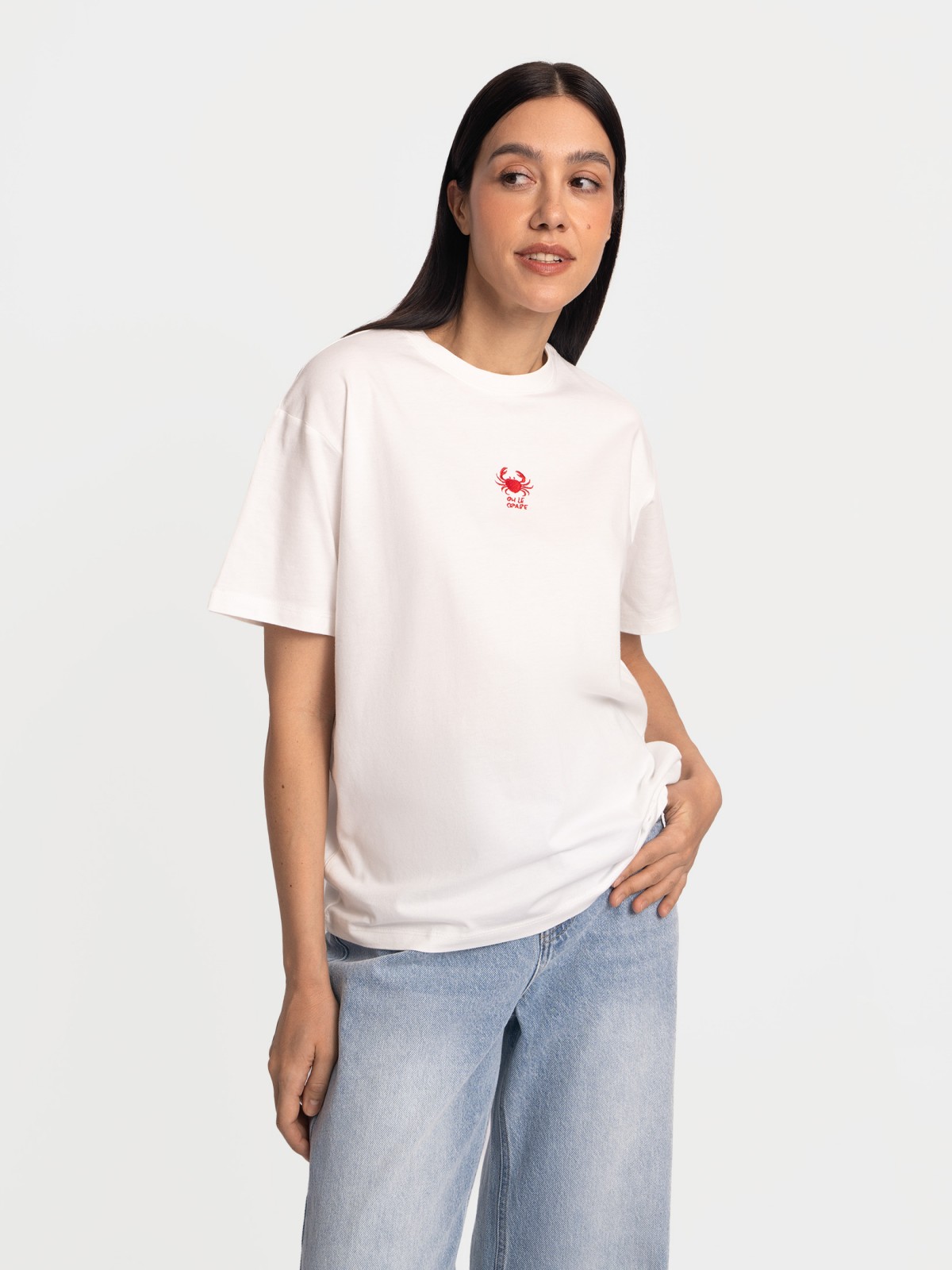 Футболка с коротким рукавом и вышивкой