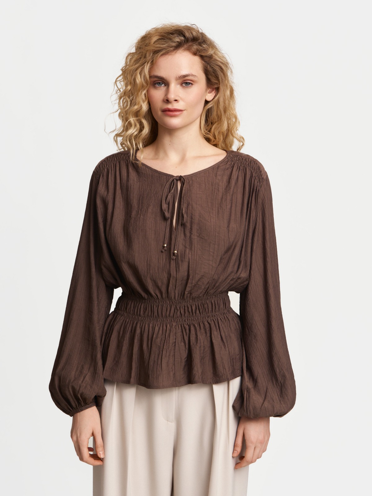 Блузка на резинке