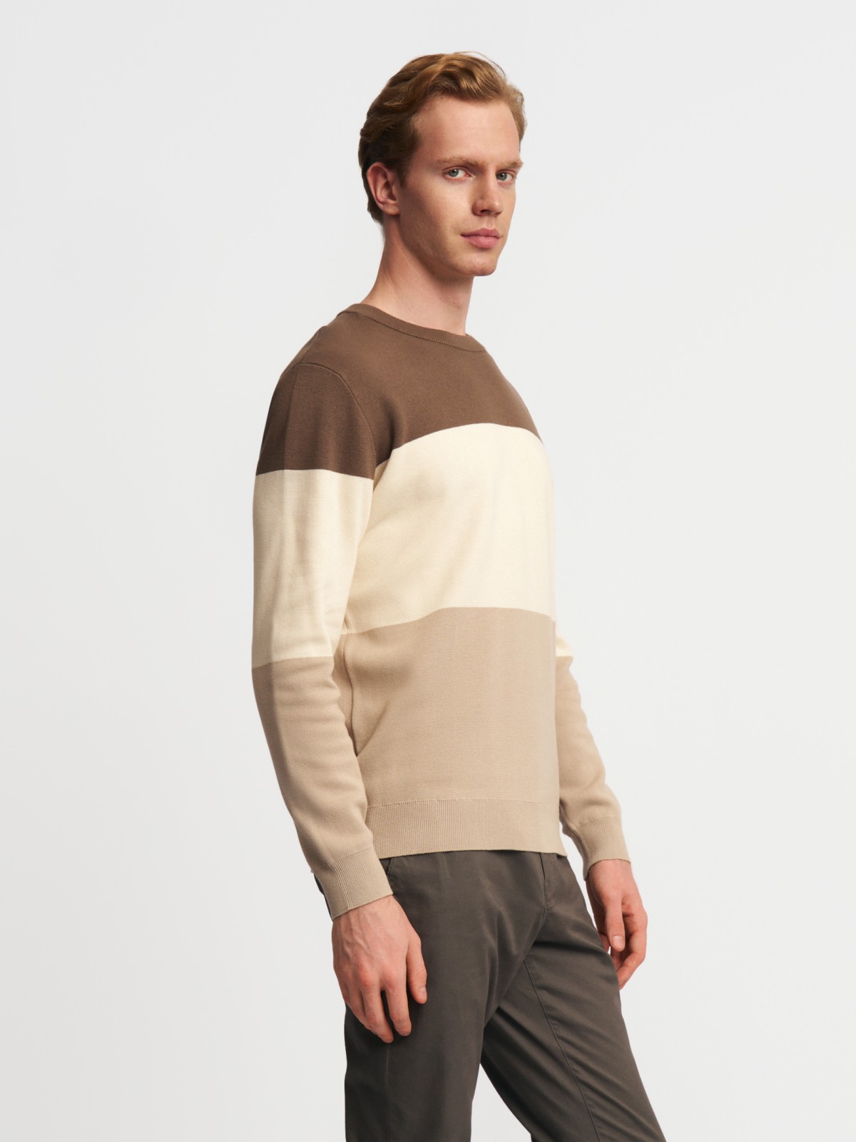 Тонкий вязаный джемпер из хлопка