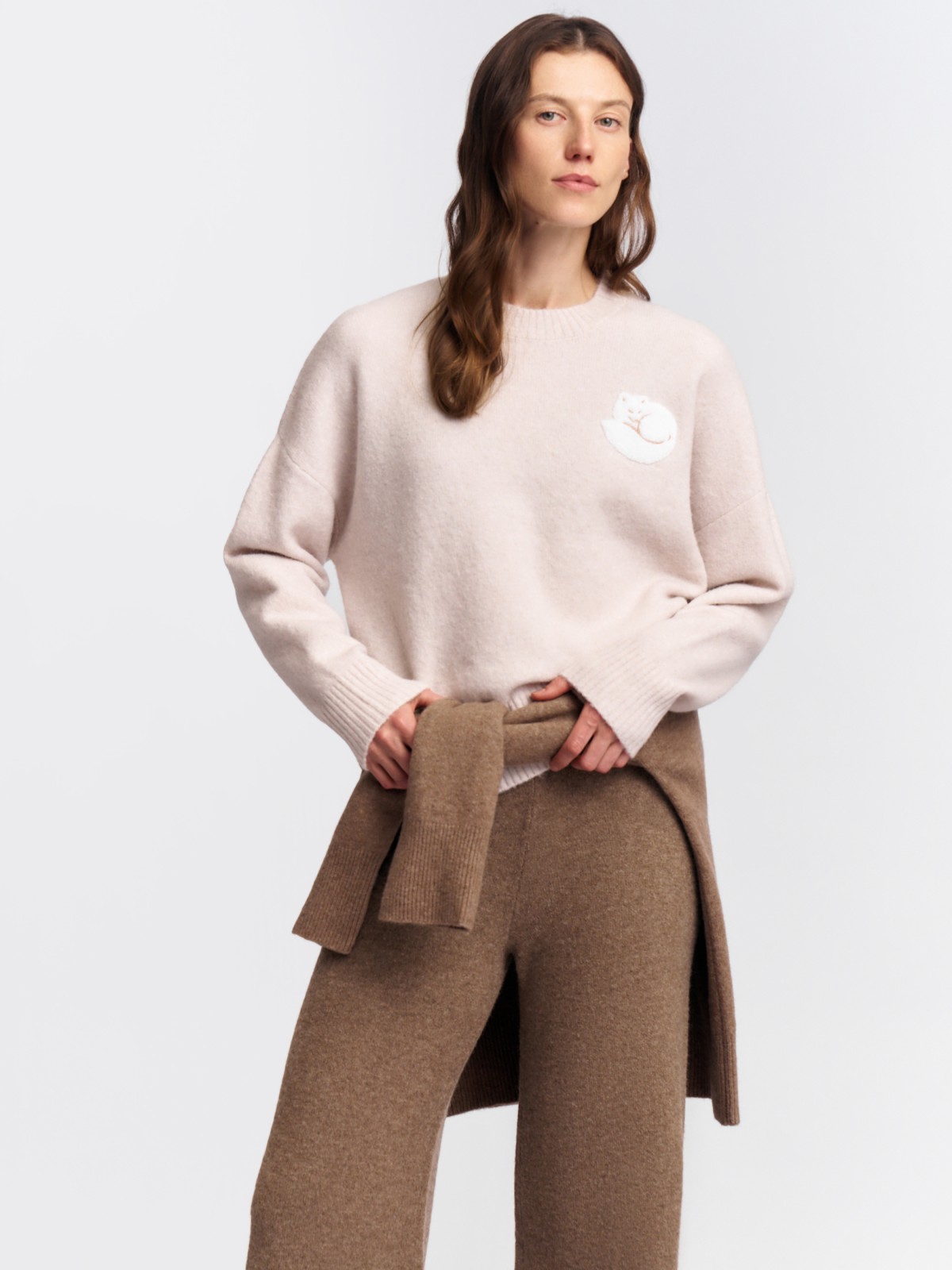 Вязаный джемпер с вышивкой