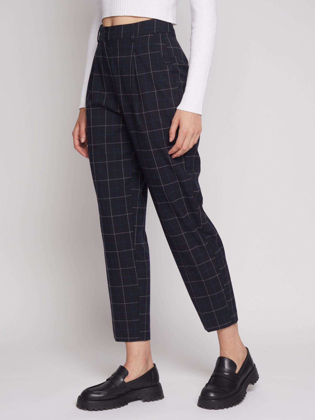 Брюки фасона Carrot  Брюки фасона Carrot