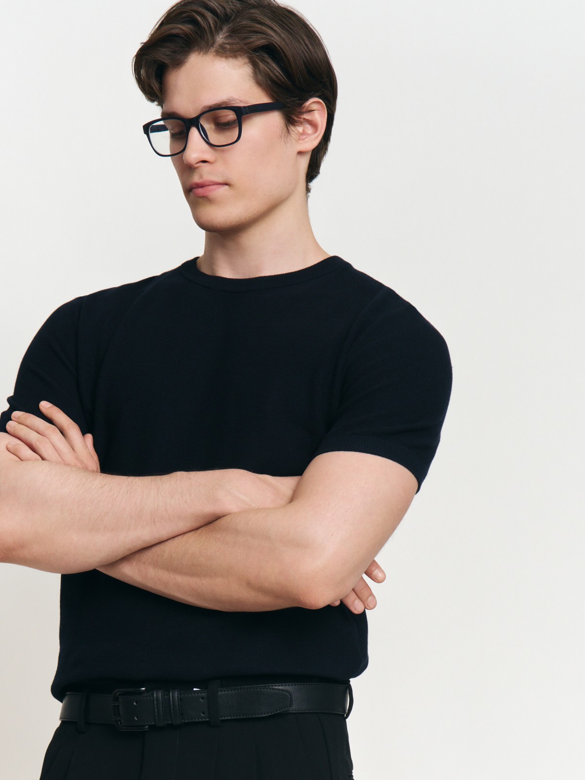 Тонкий трикотажный джемпер из хлопка с коротким рукавом Тонкий трикотажный джемпер из хлопка с коротким рукавом