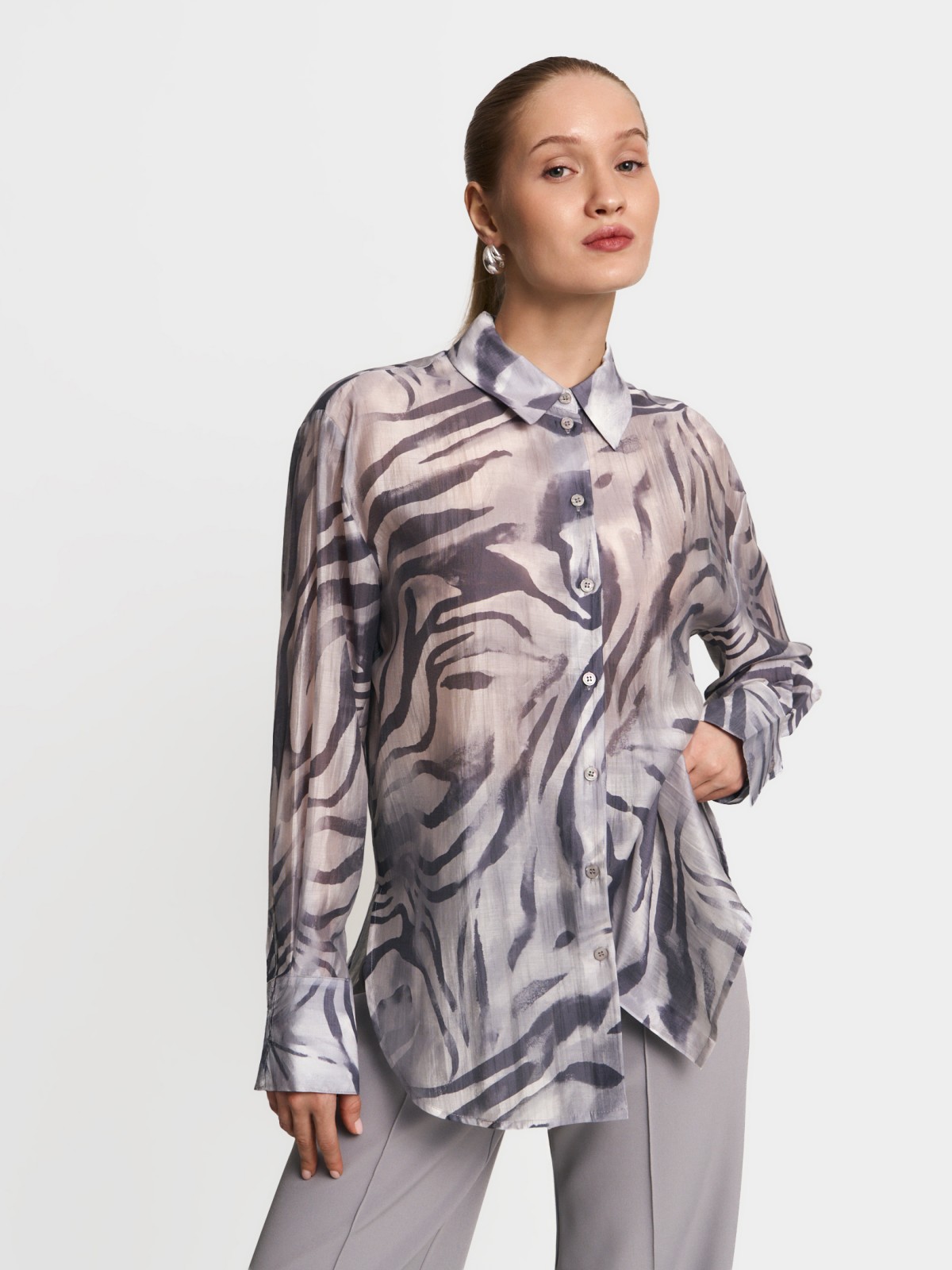 Свободная рубашка из органзы с принтом