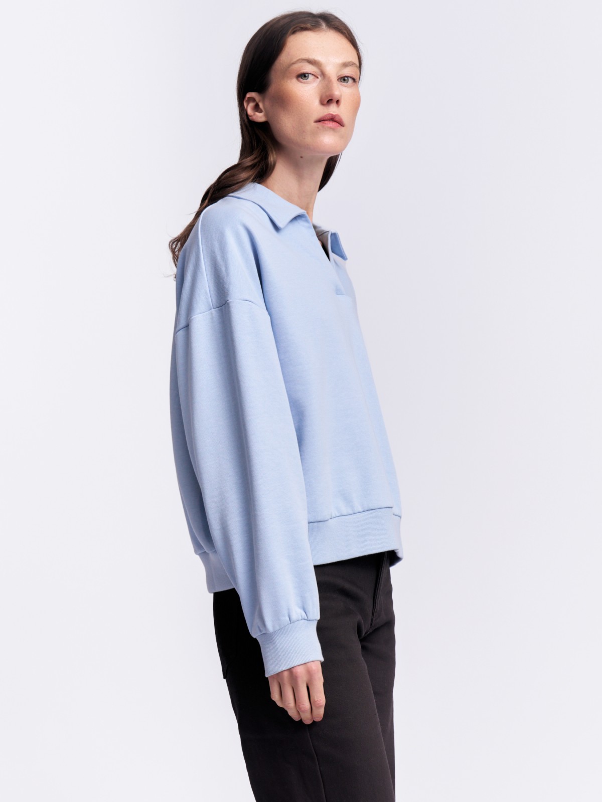 Свитшот из хлопка с отложным воротником