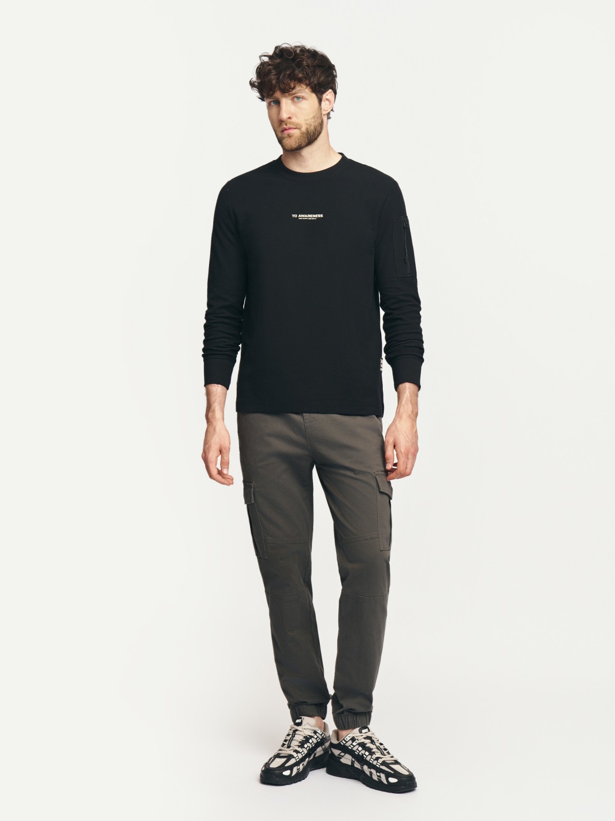 Брюки-джоггеры из хлопка с карманами карго