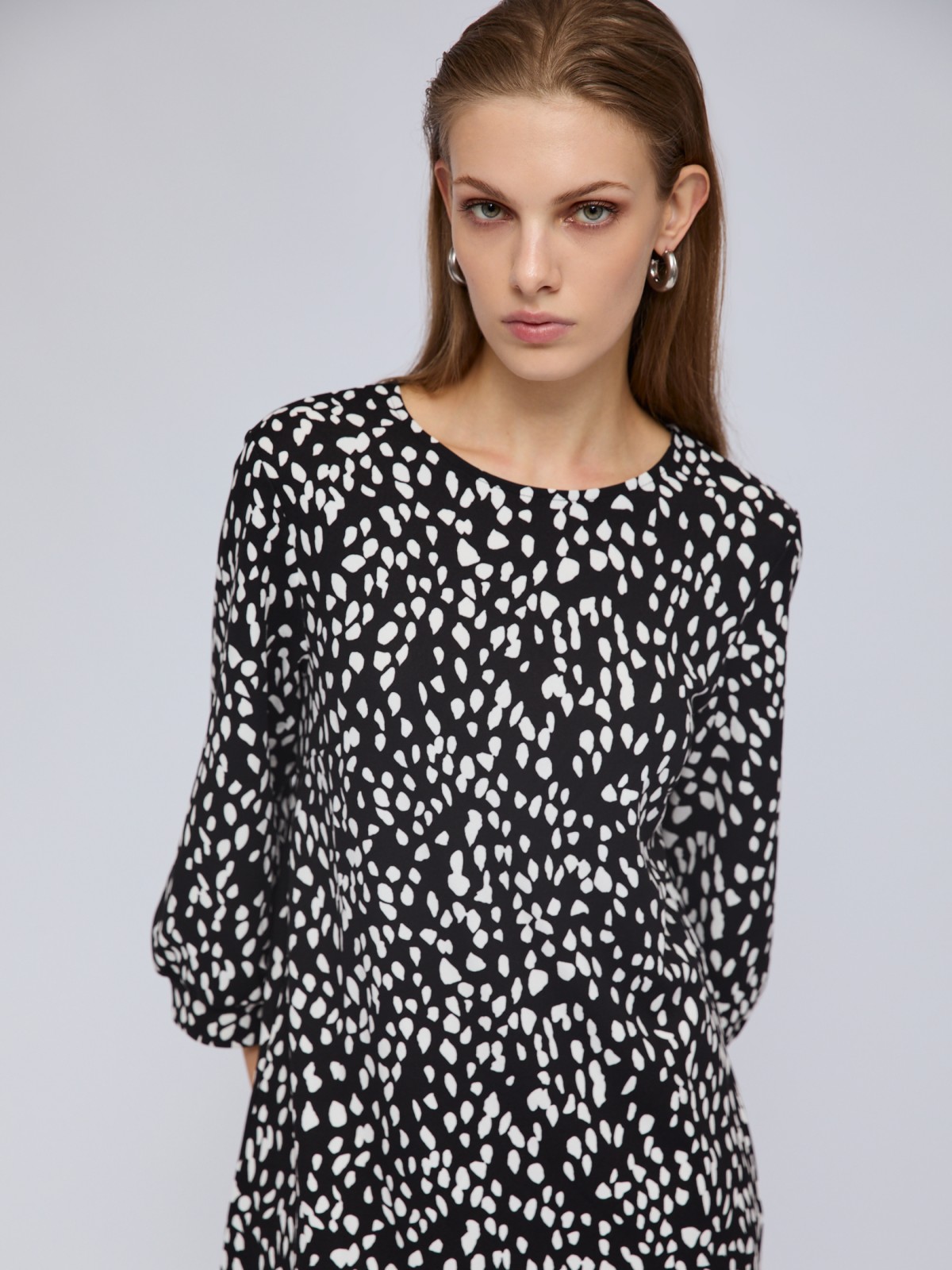 Платье длины мини с воланом и принтом