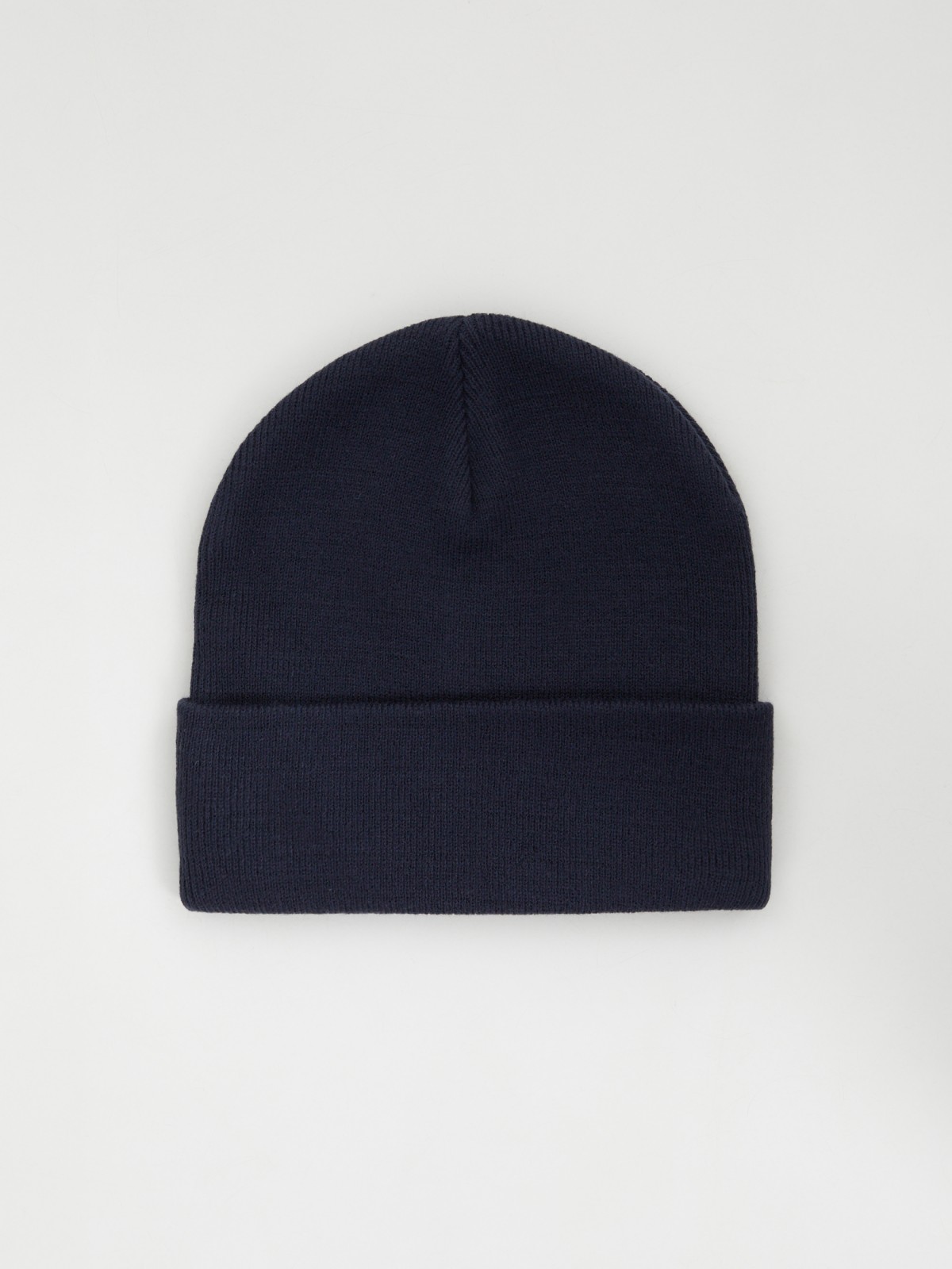 Вязаная шапка-бини из акрила