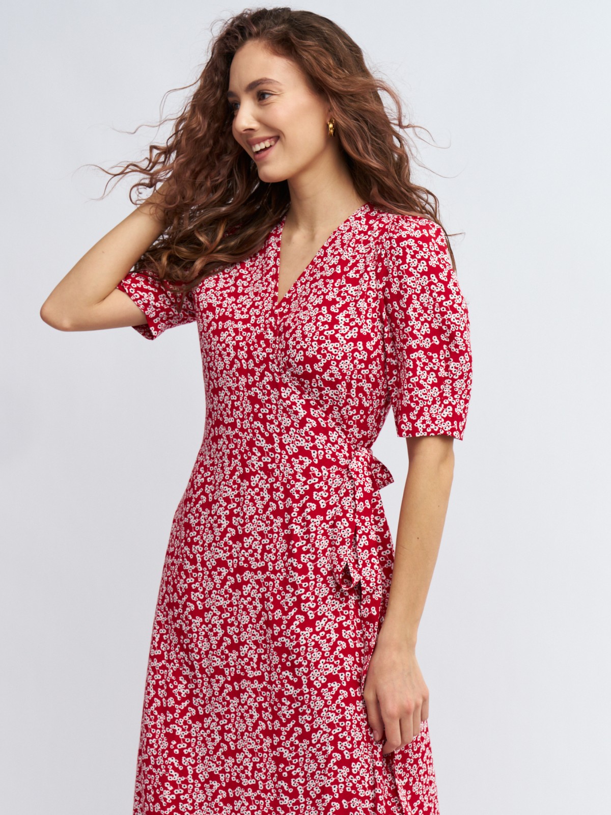 Платье из вискозы с запахом