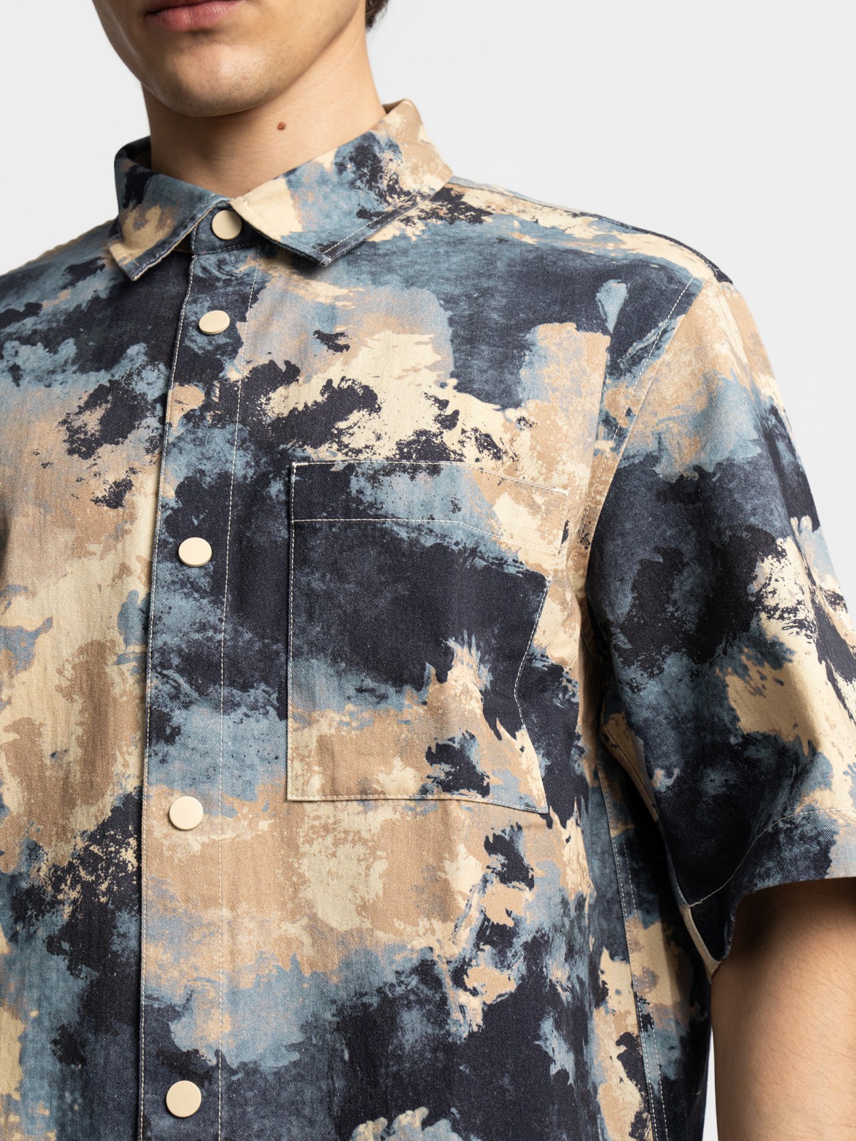 Рубашка с  короткими рукавами