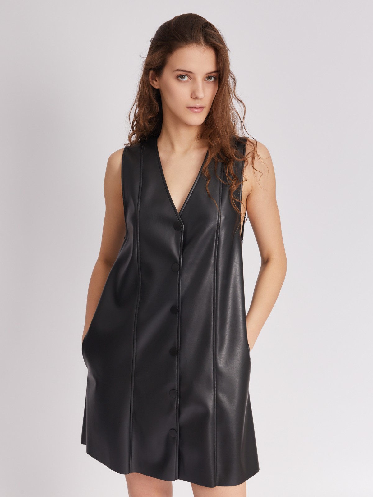 Платье-сарафан длины мини без рукавов из экокожи на кнопках zolla 223338259051, цвет черный, размер XS - фото 1