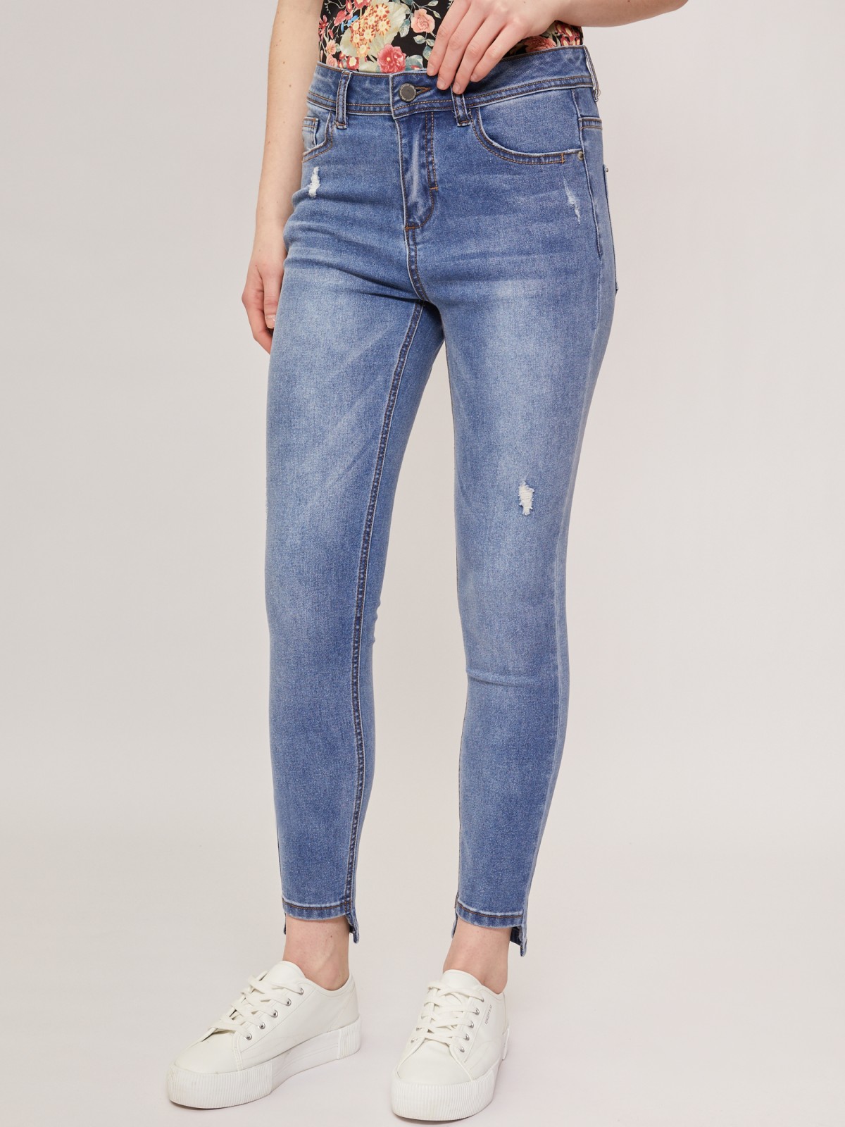 Джинсы силуэта Skinny