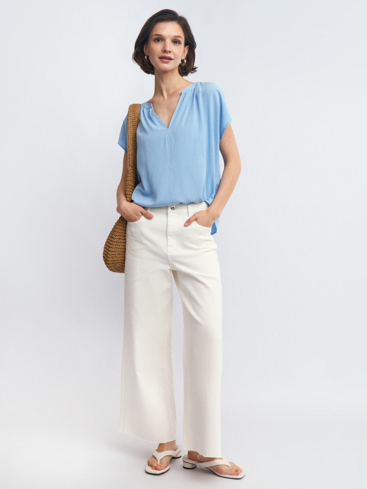 Блузка из вискозы с коротким рукавом