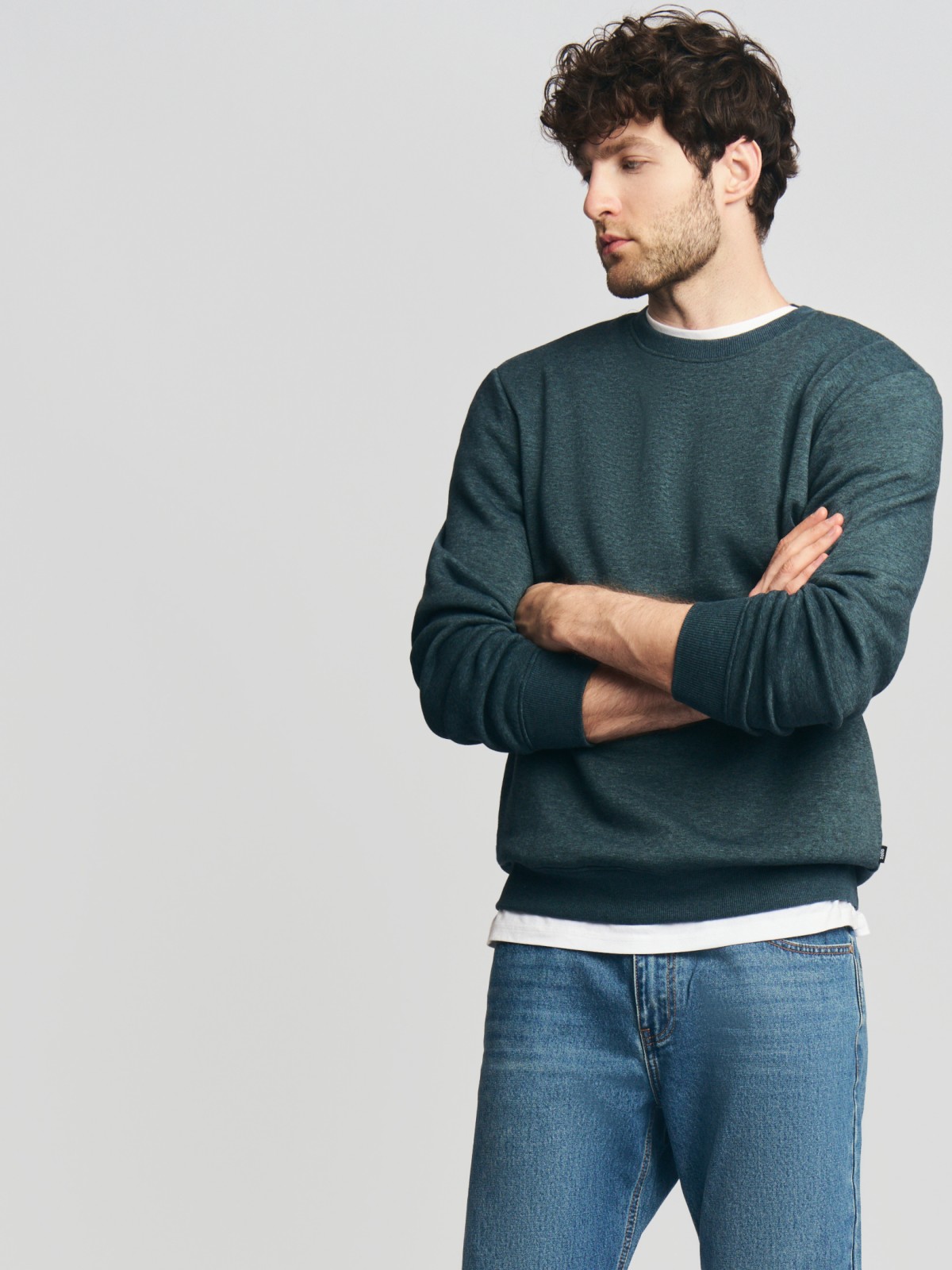 Утеплённый свитшот прямого кроя с длинным рукавом