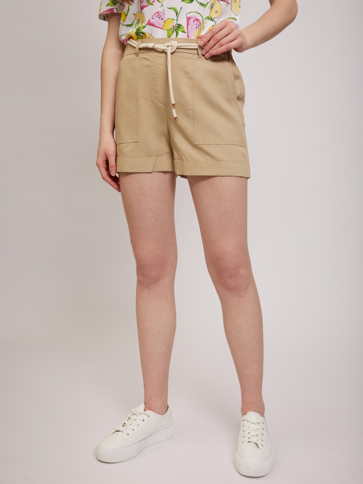 Короткие шорты