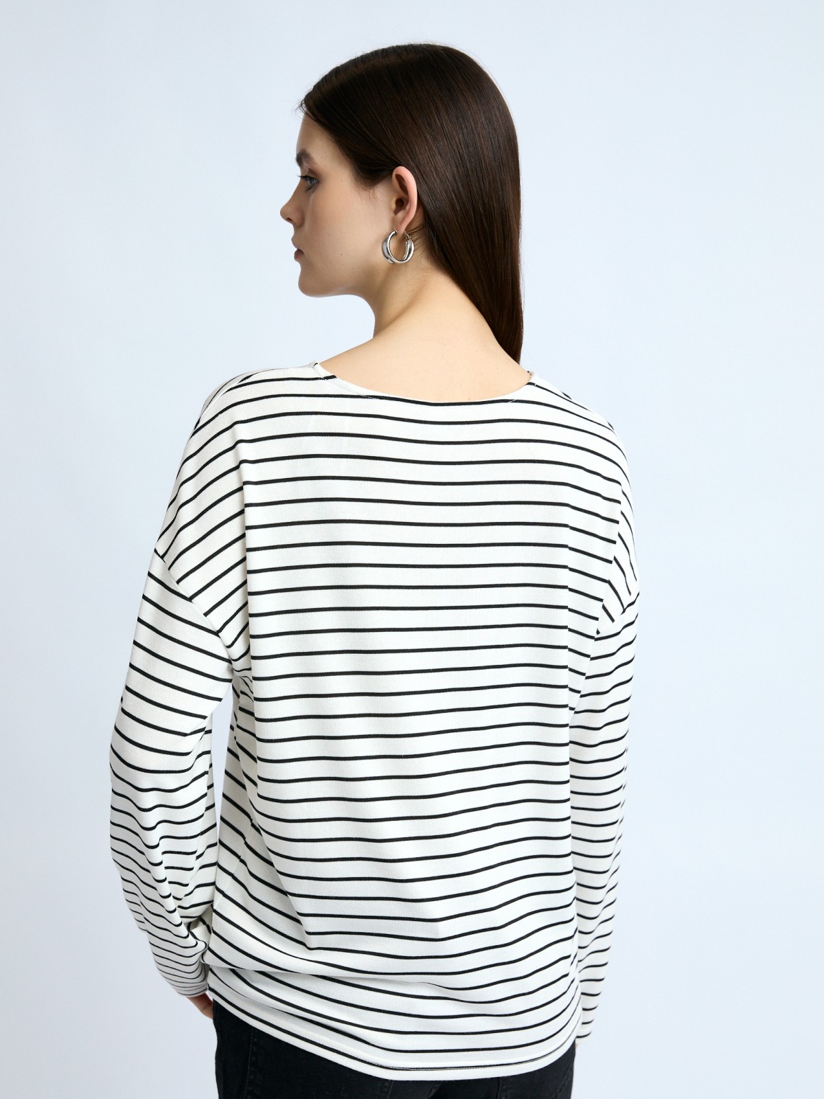 Лонгслив-тельняшка в полоску со стразами