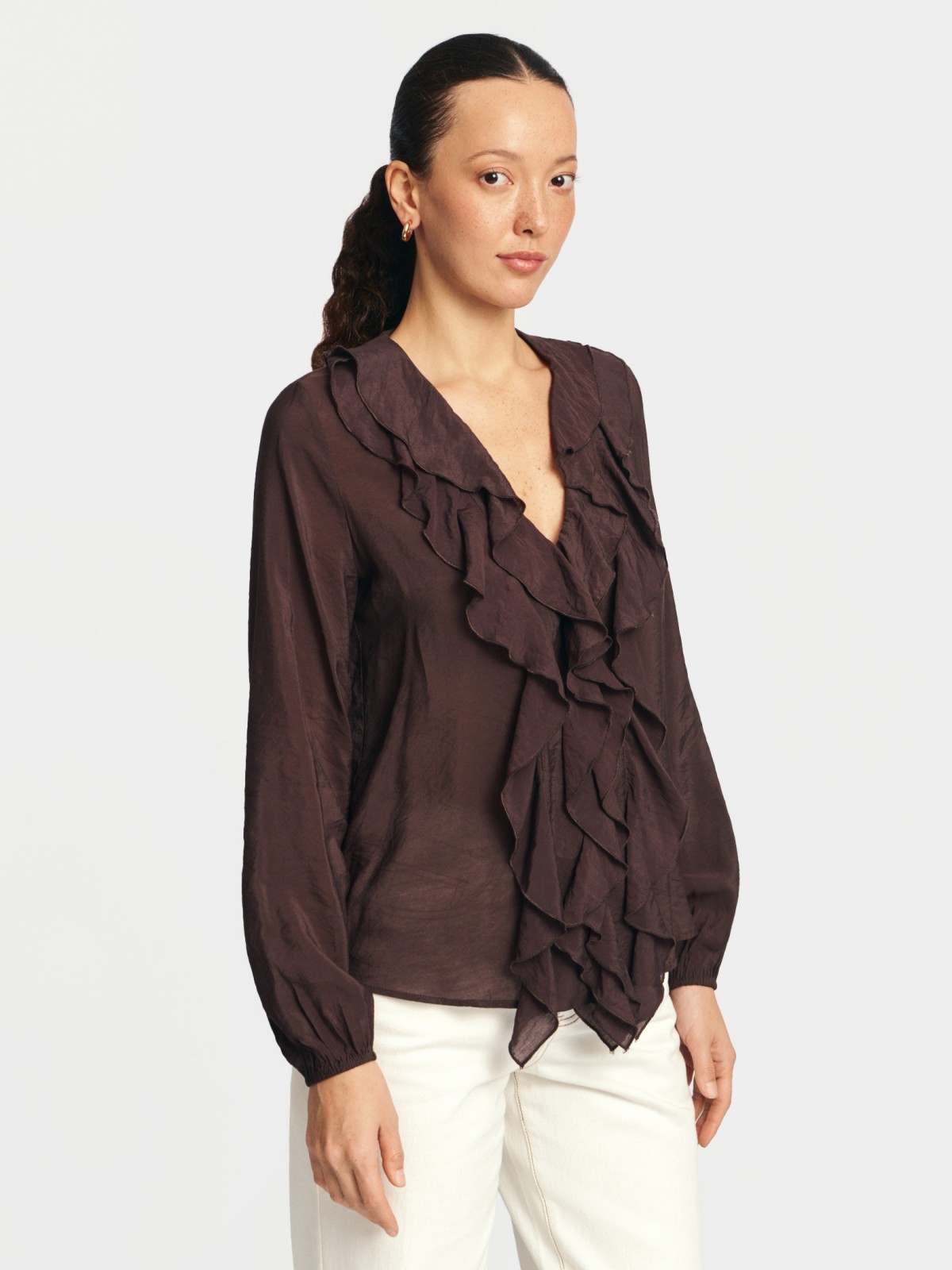 Рубашка с воланами