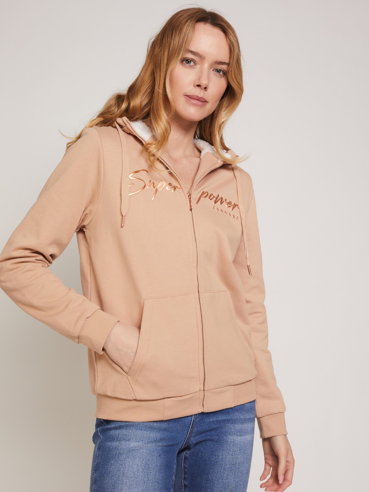 Толстовка с капюшоном