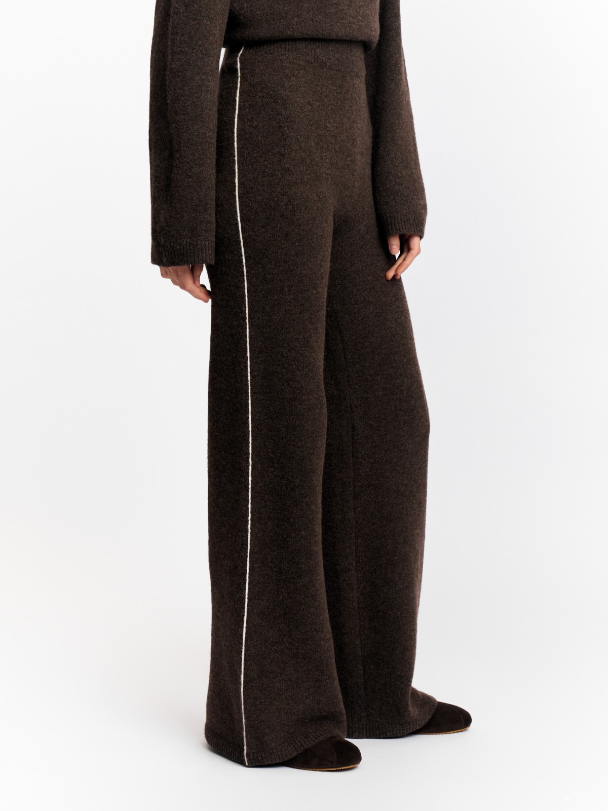 Вязаные брюки на резинке с шерстью