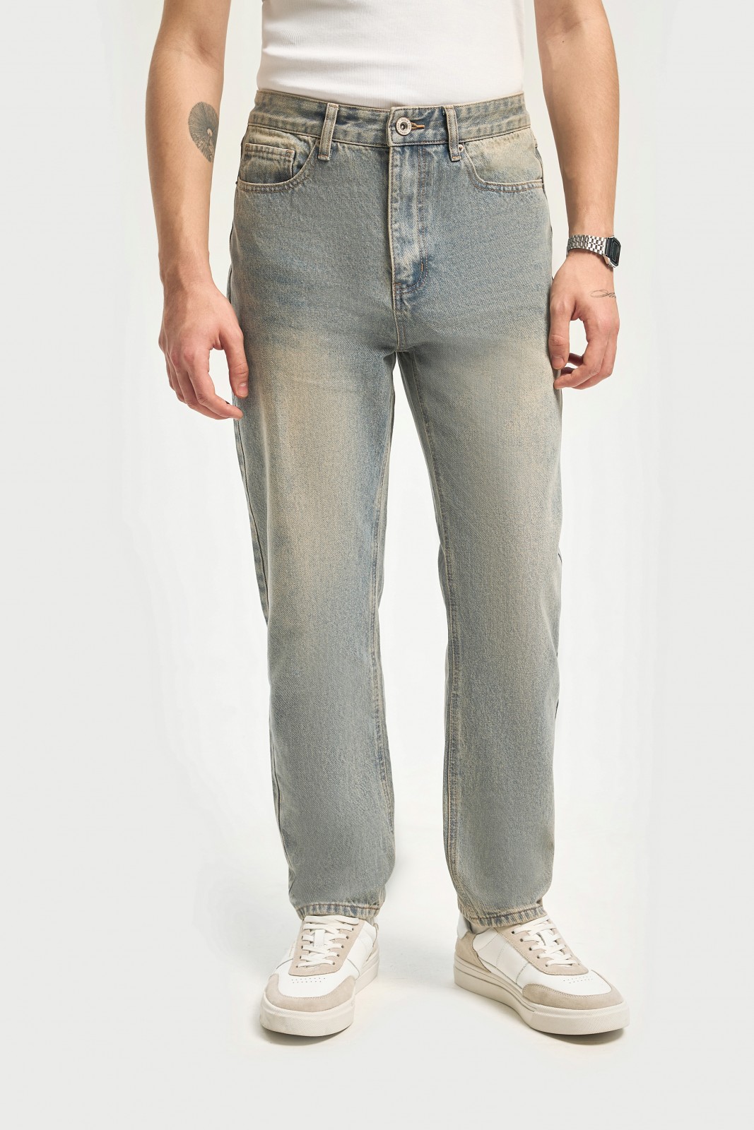 Джинсы фасона Tapered