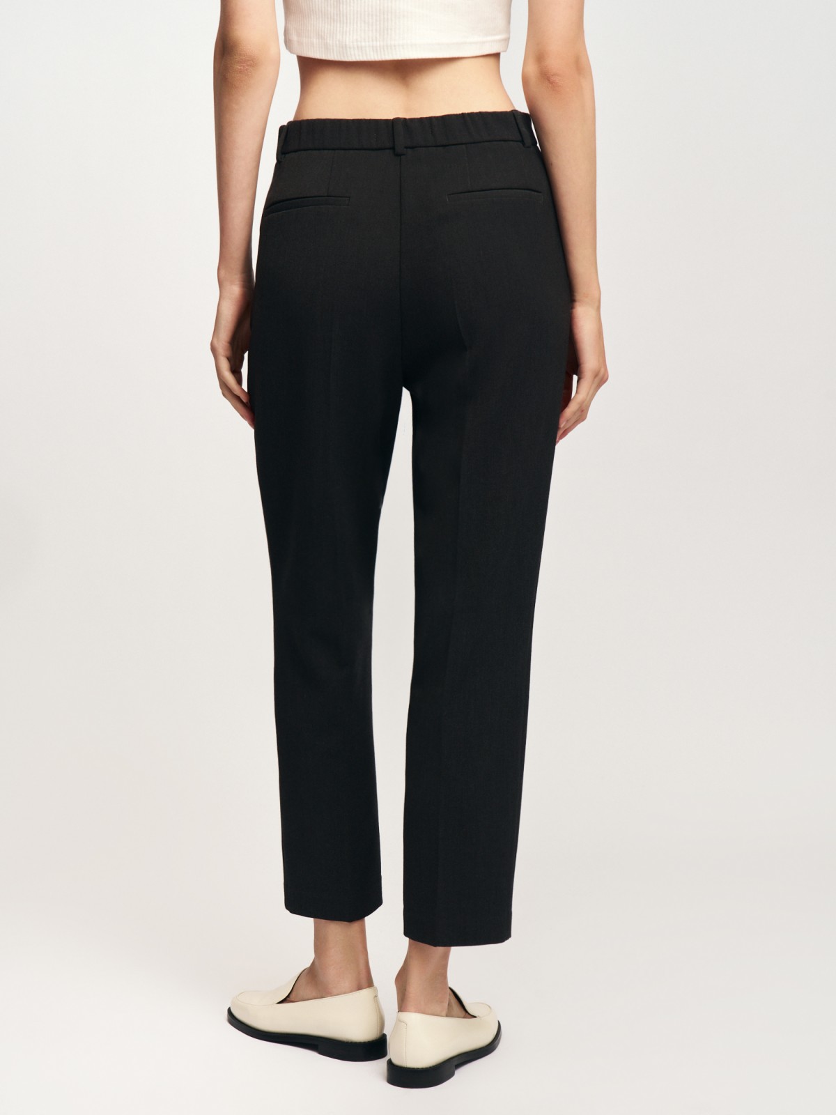 Офисные брюки силуэта Slim