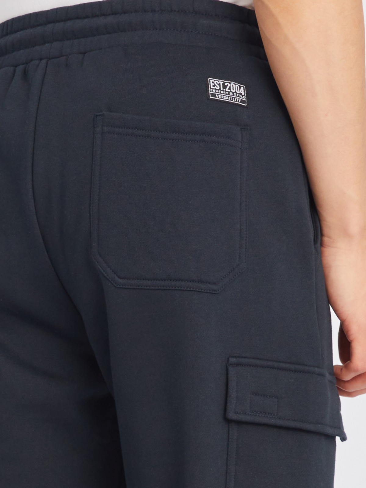 Утеплённые брюки-джоггеры на резинке с карманами карго zolla 213347675043, цвет темно-синий, размер M - фото 6