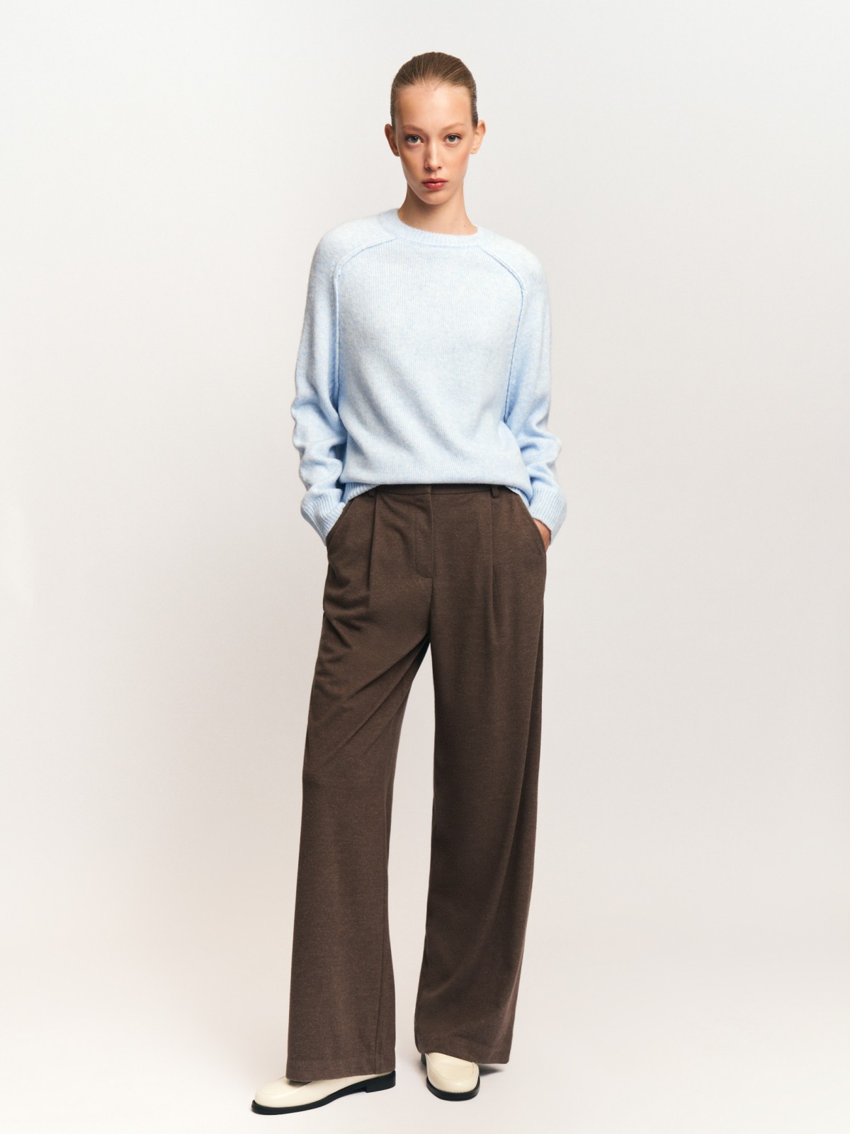 Вязаный джемпер с фактурными швами