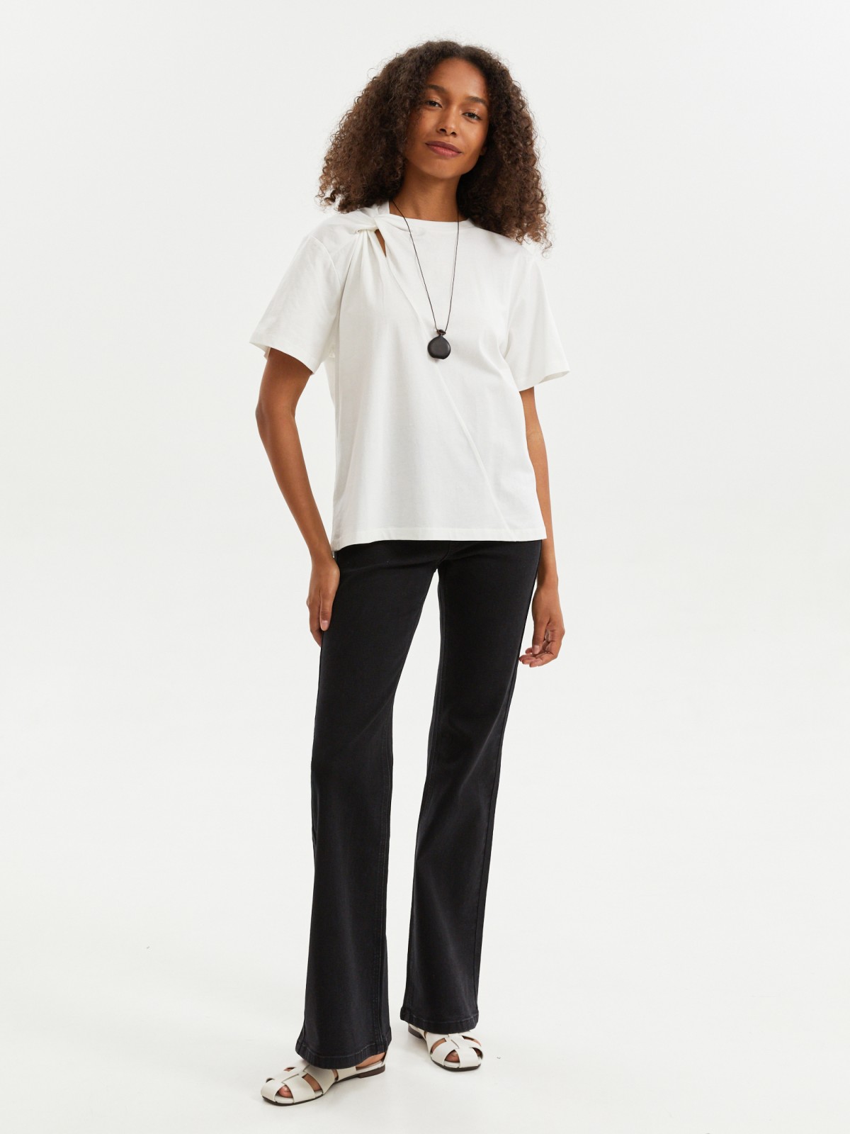 Футболка оверсайз из хлопка с узлом