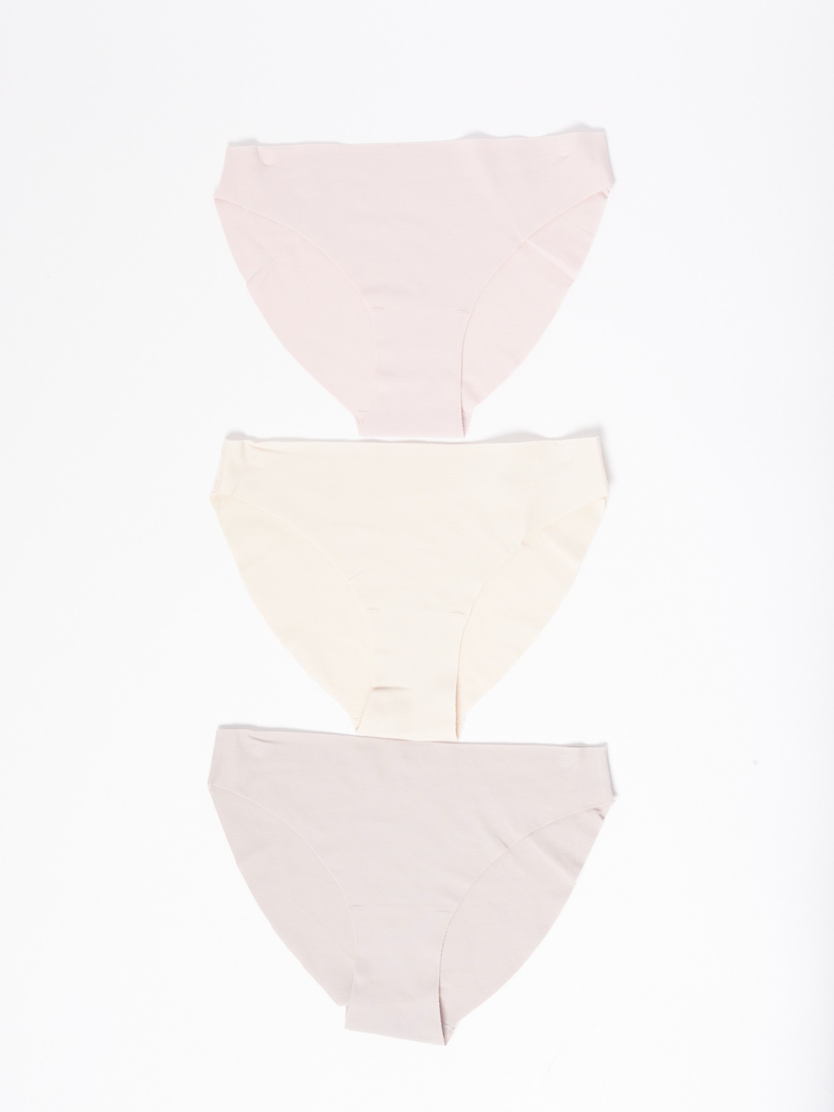 Набор бесшовных трусов (3 шт. в комплекте)