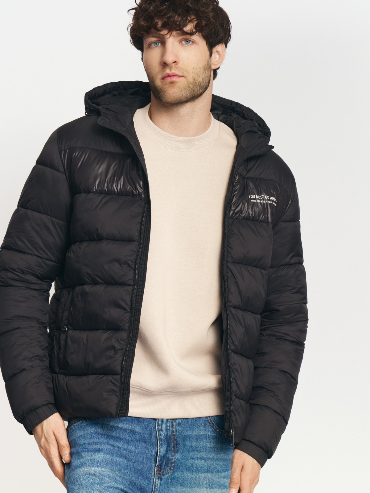 Куртка с капюшоном и утеплителем