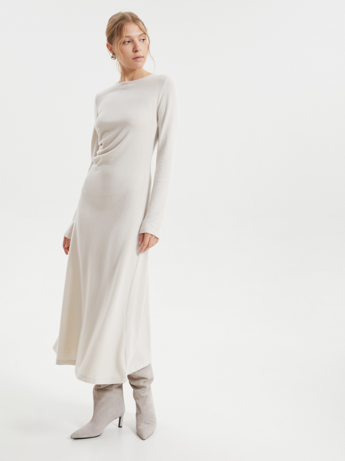 Платье миди с длинным рукавом