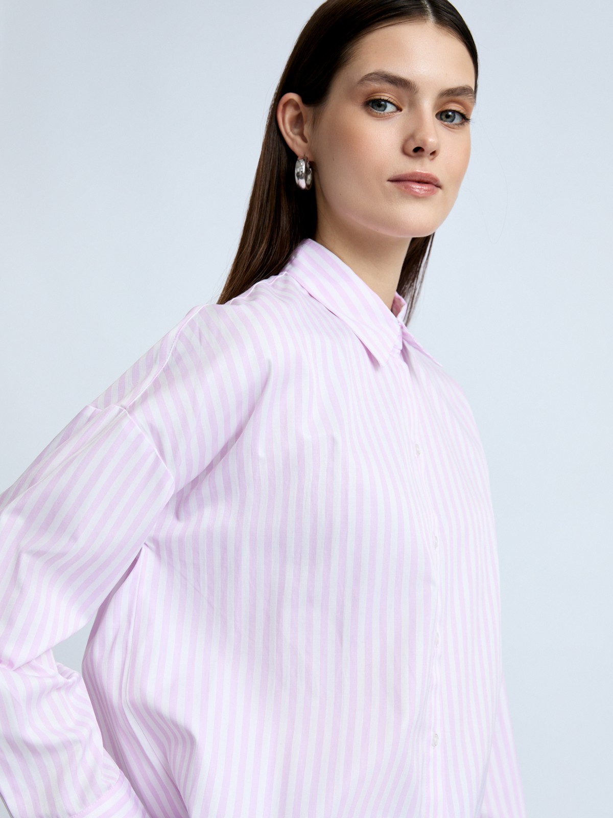 Рубашка оверсайз силуэта с узором в полоску