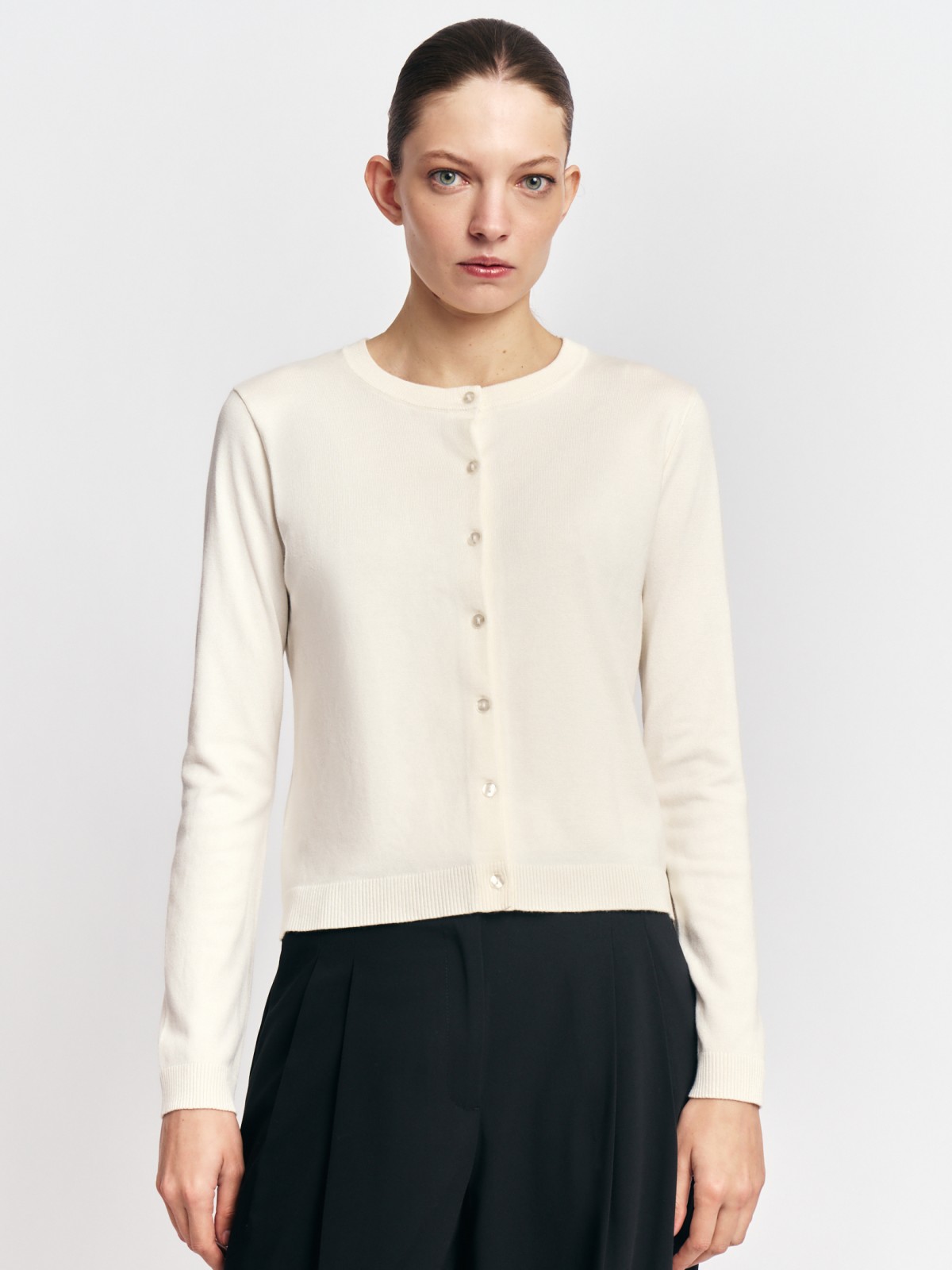 Трикотажный кардиган на пуговицах