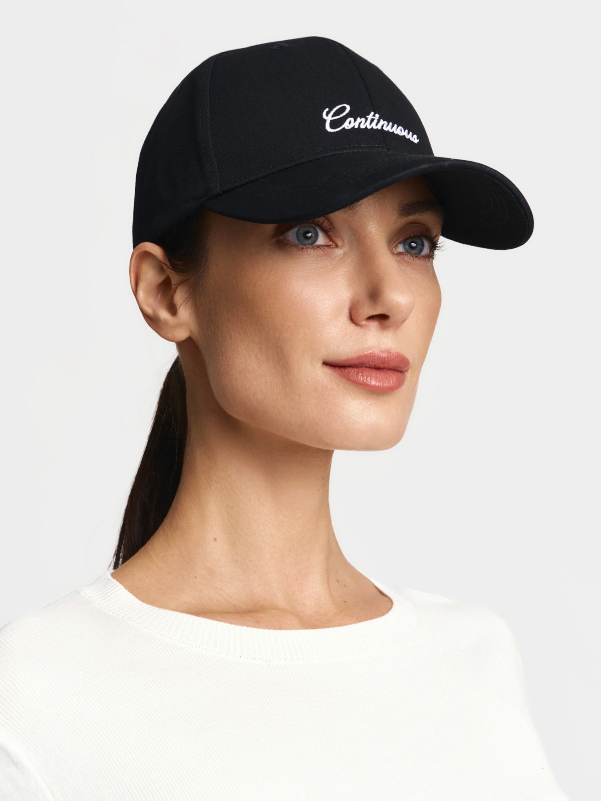 Бейсболка из хлопка с полукруглым козырьком