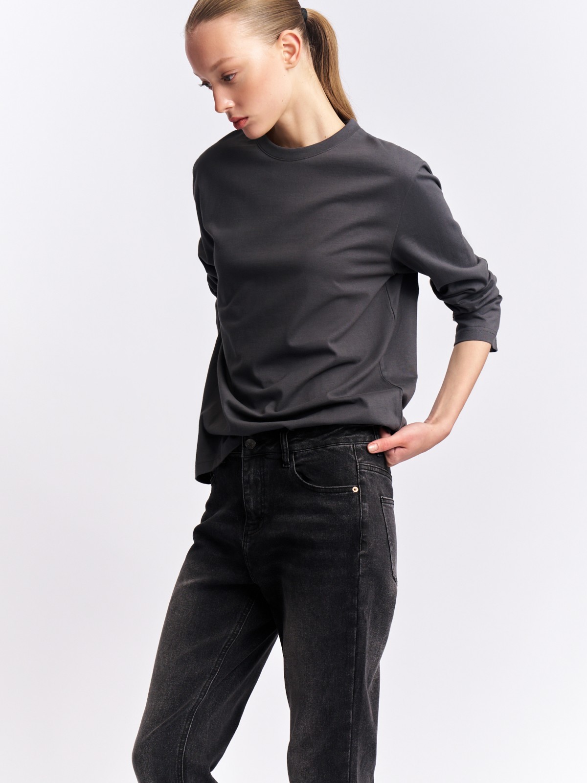 Лонгслив оверсайз фасона из хлопка